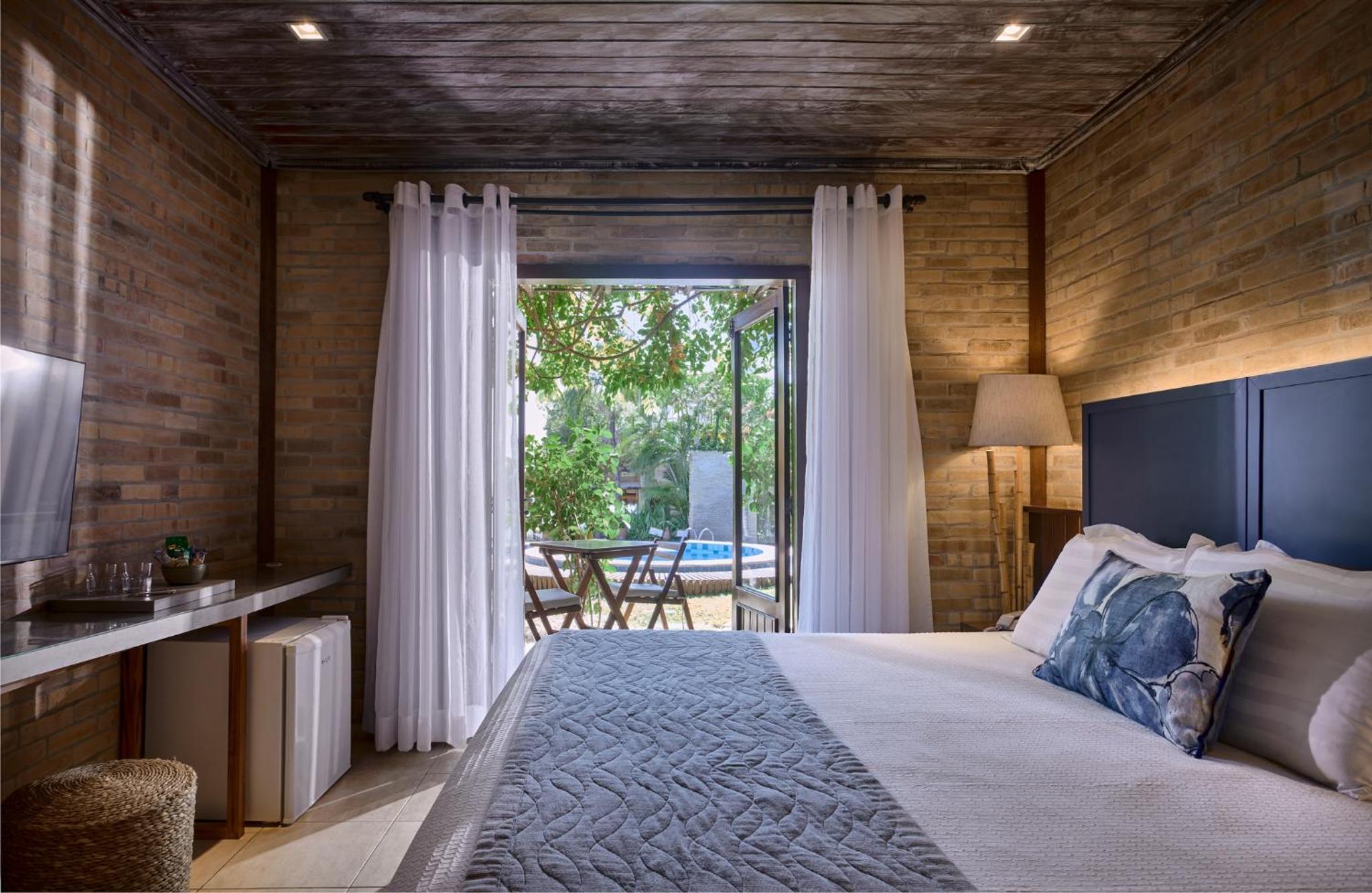 Deluxe Room with Sea View photo 3