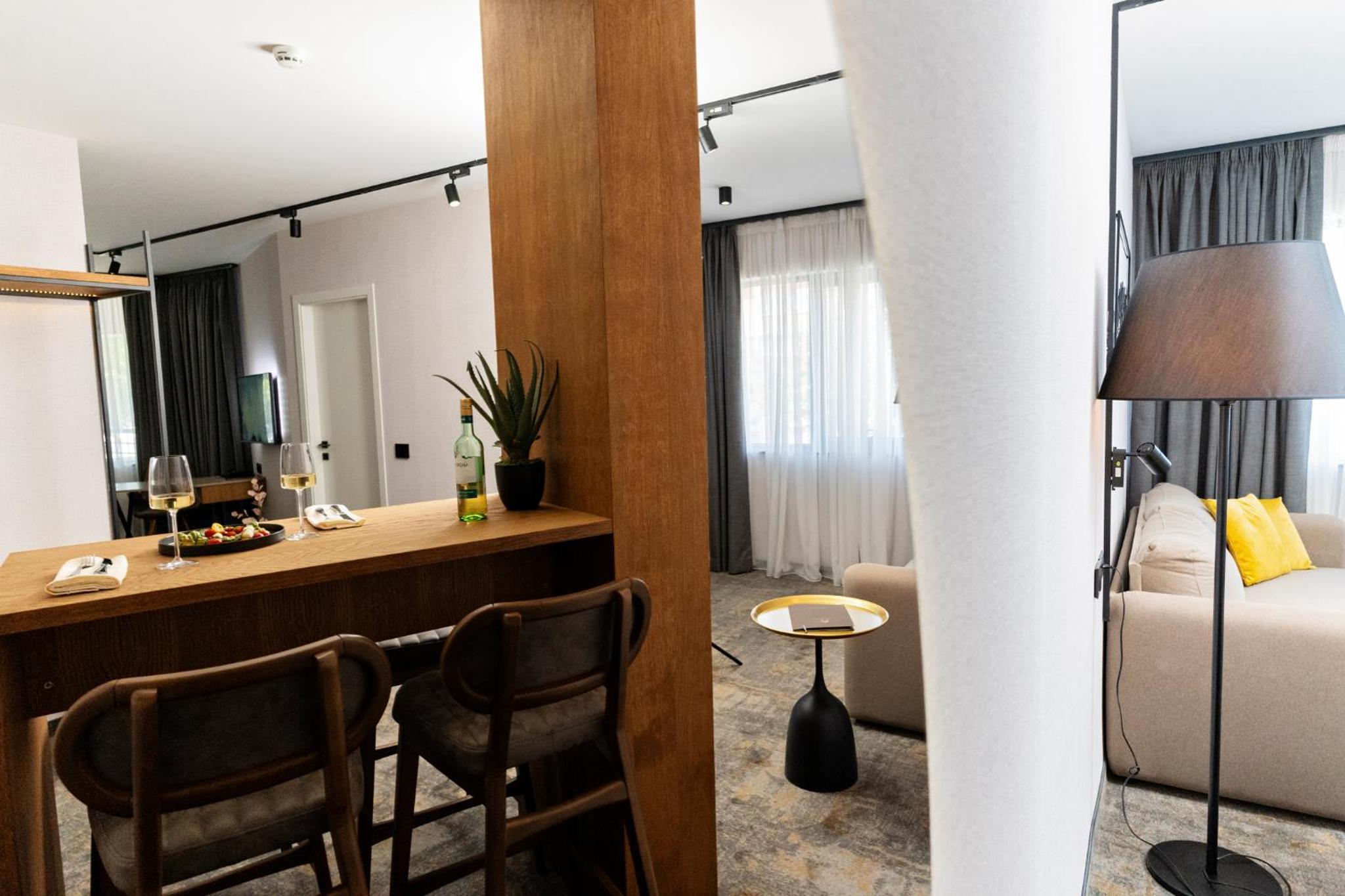 Studio Apartment