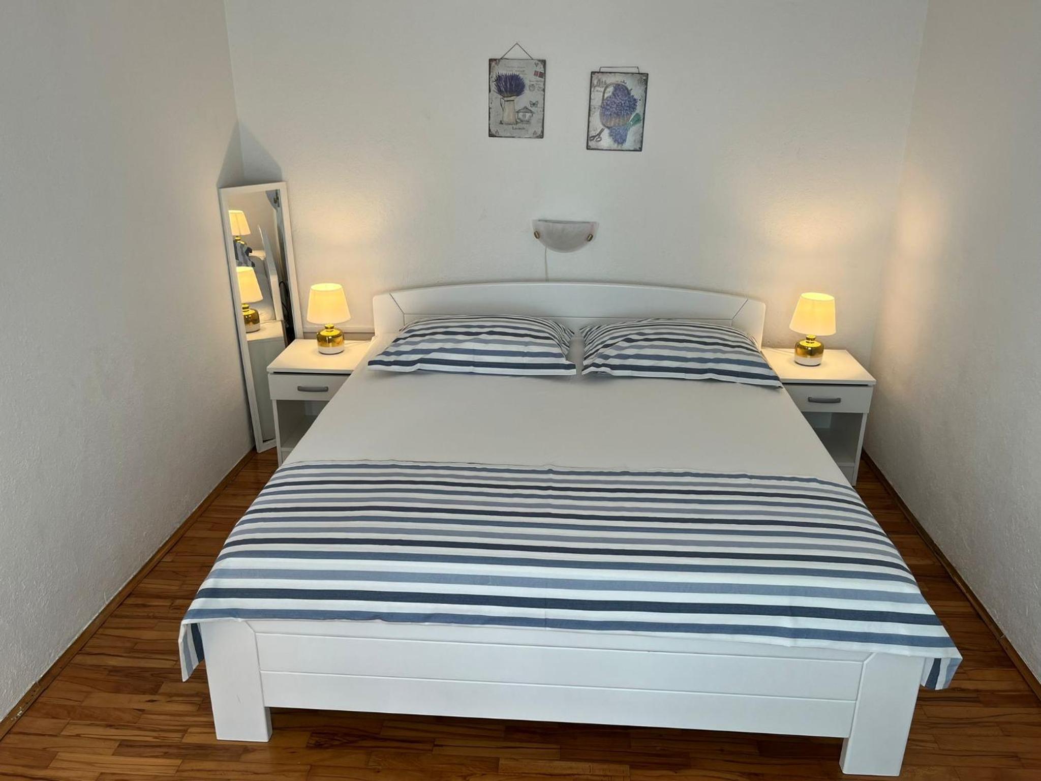 Comfort One-Bedroom Apartment With Terrace photo 1