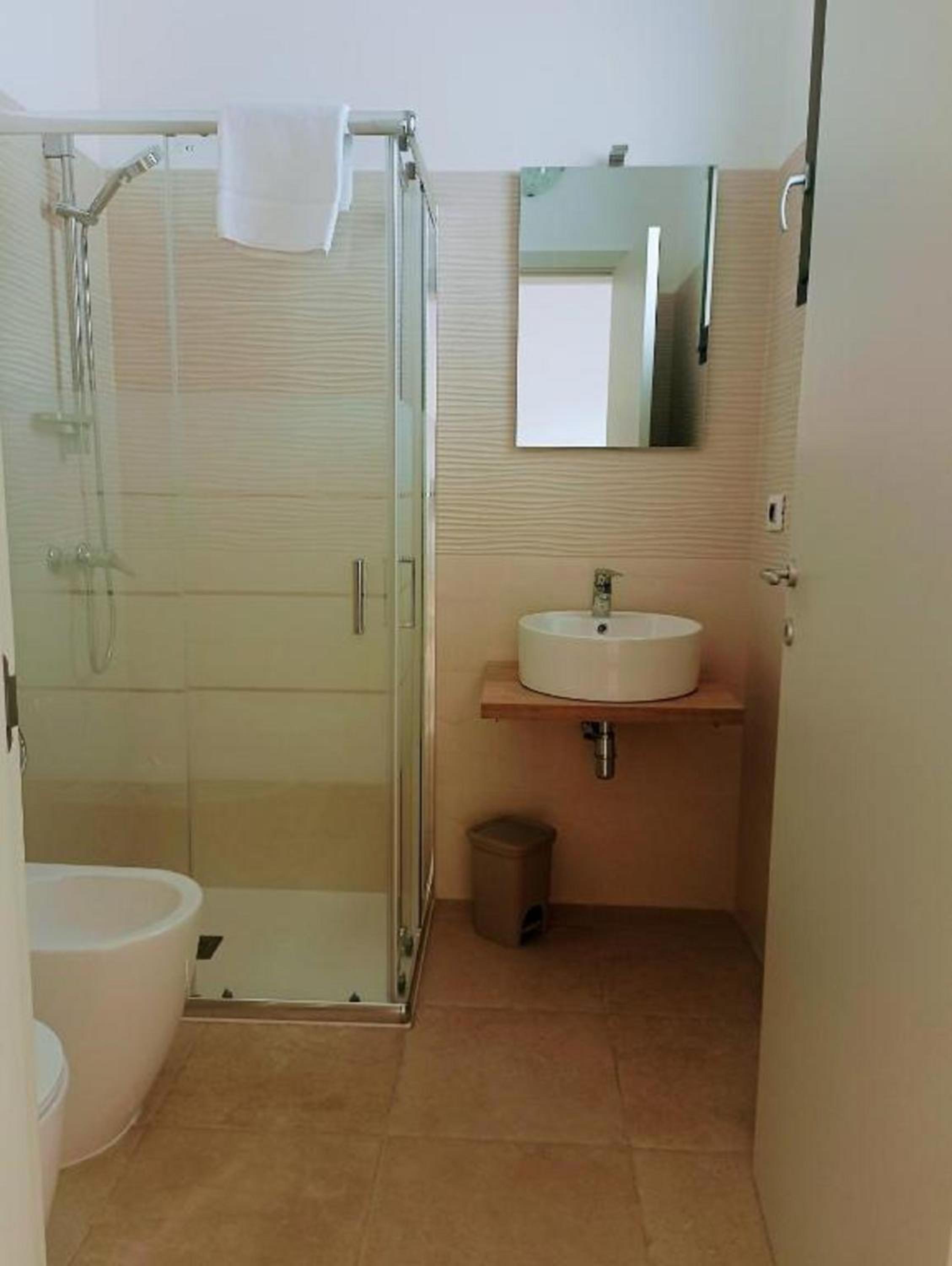 Double or Twin Room - Photo 14