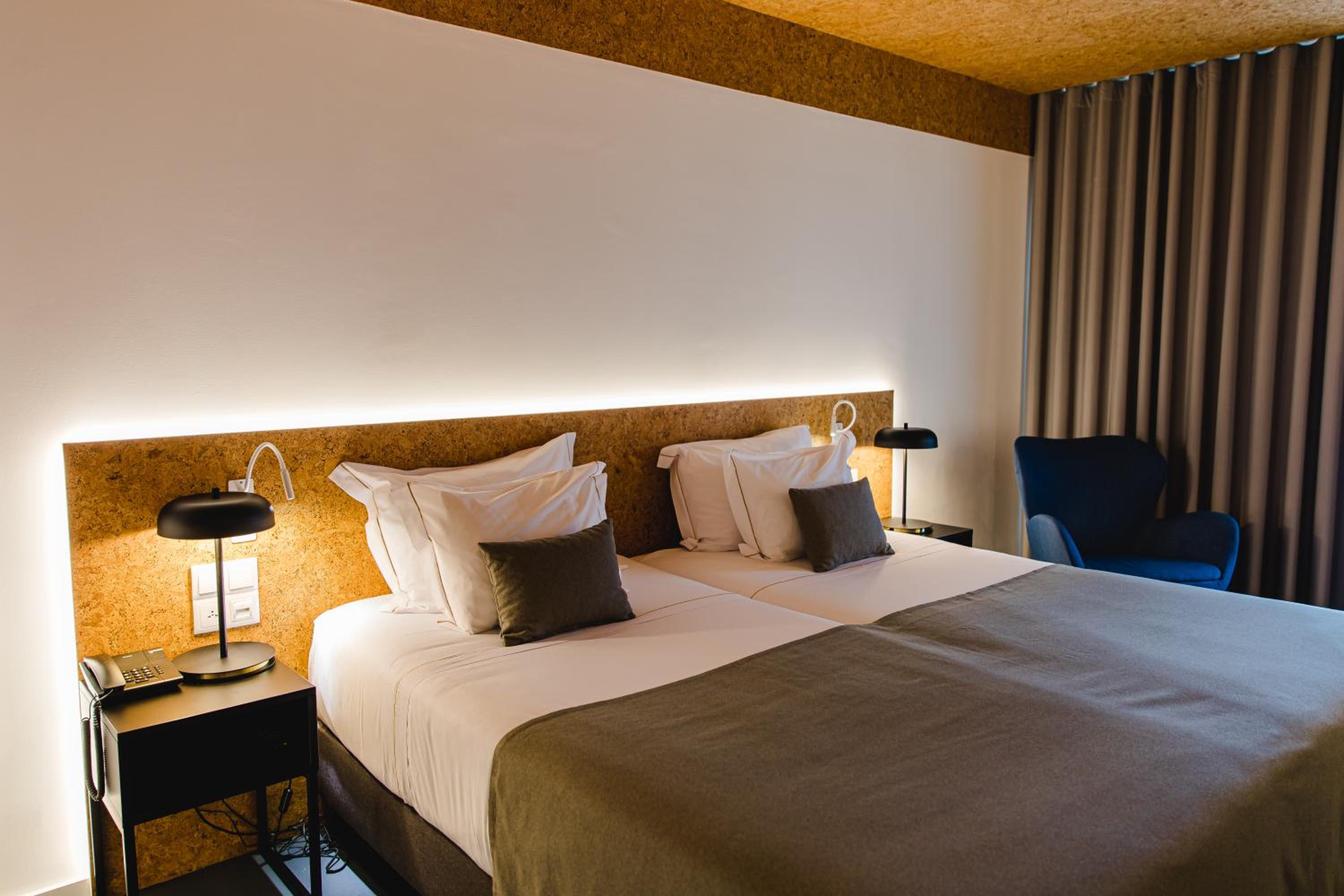 Twin Room - Photo 1
