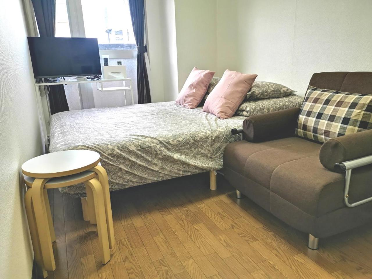 One-Bedroom Apartment photo 3