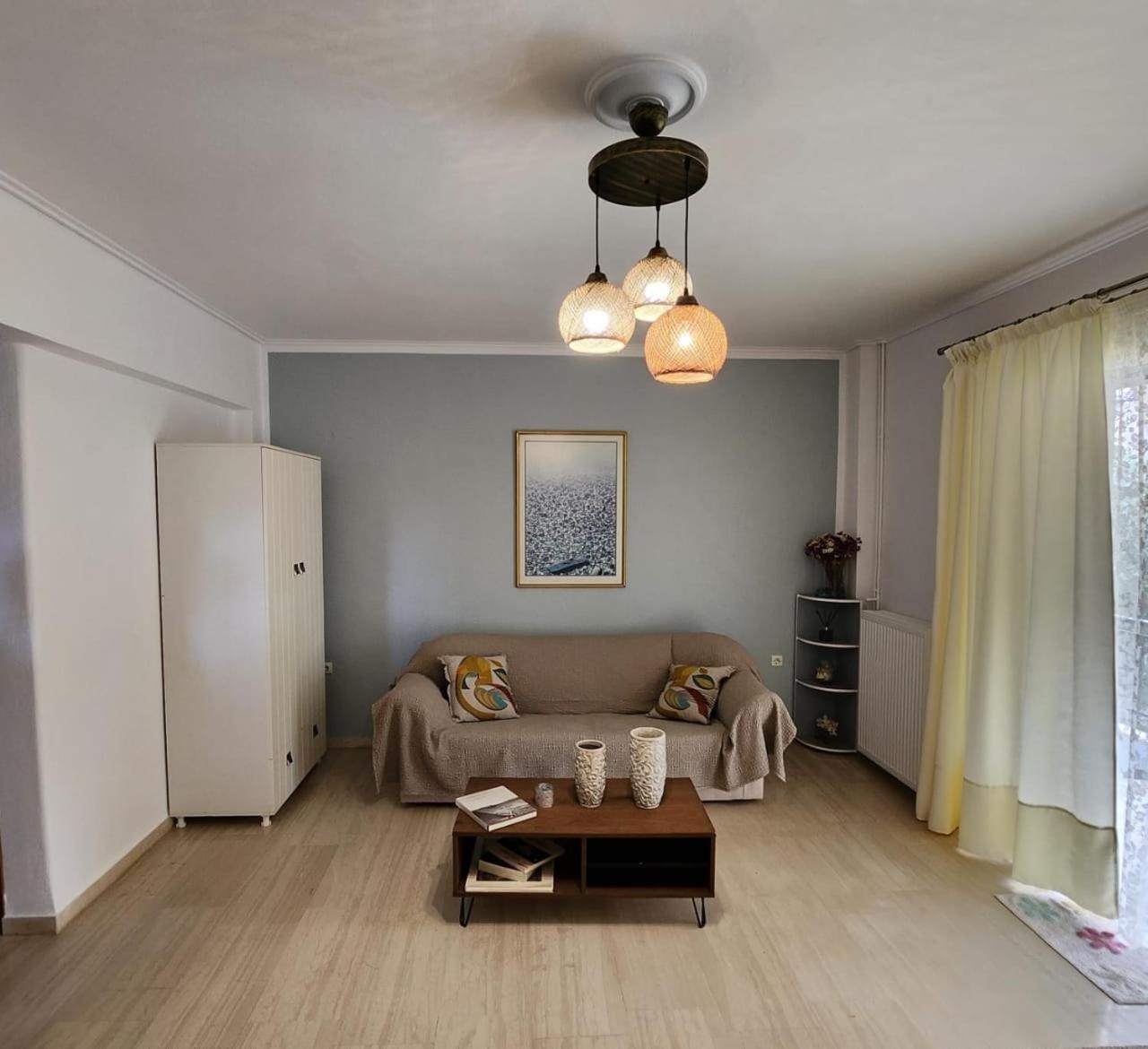 Apartment photo 2