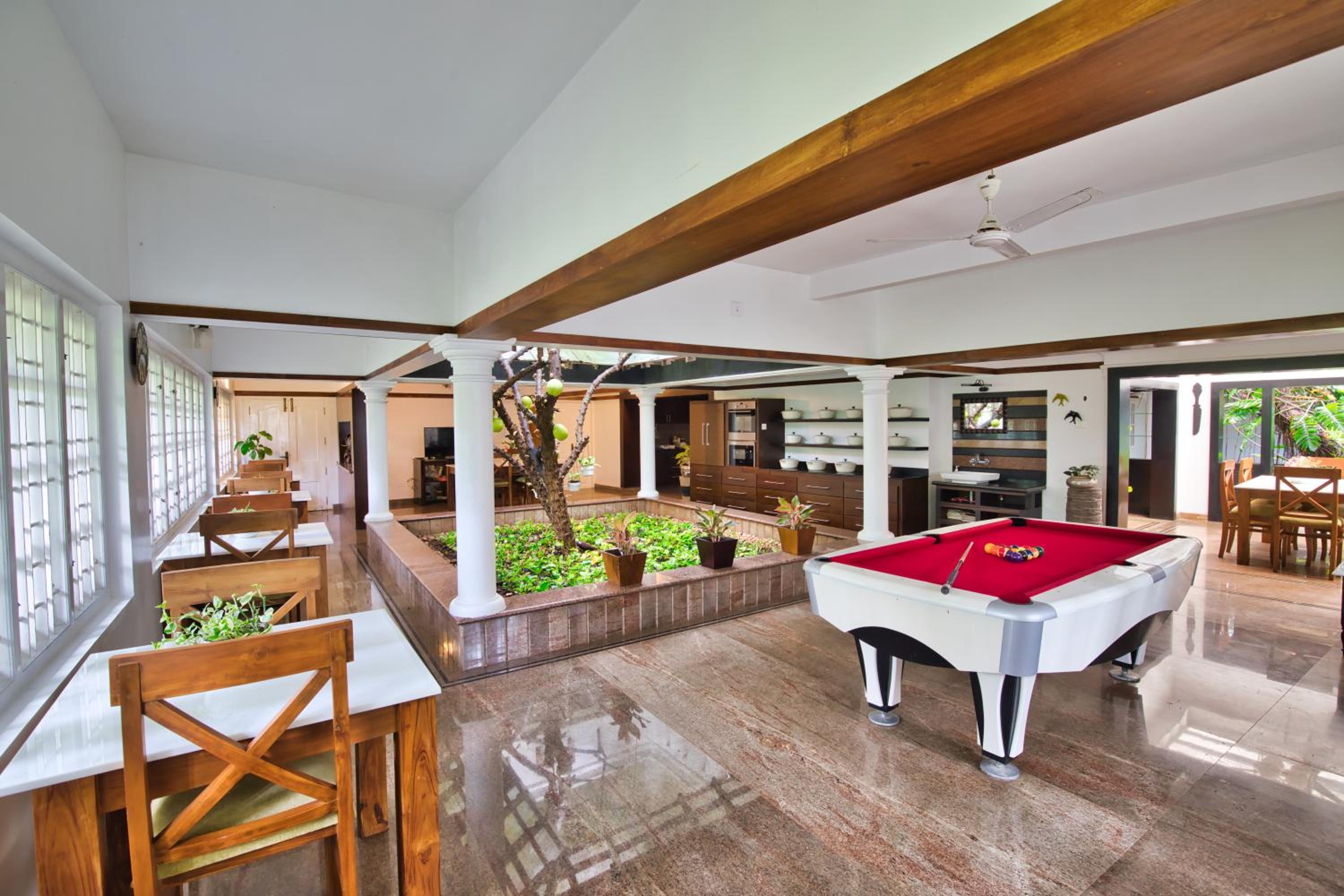 Studio with Pool View photo 3