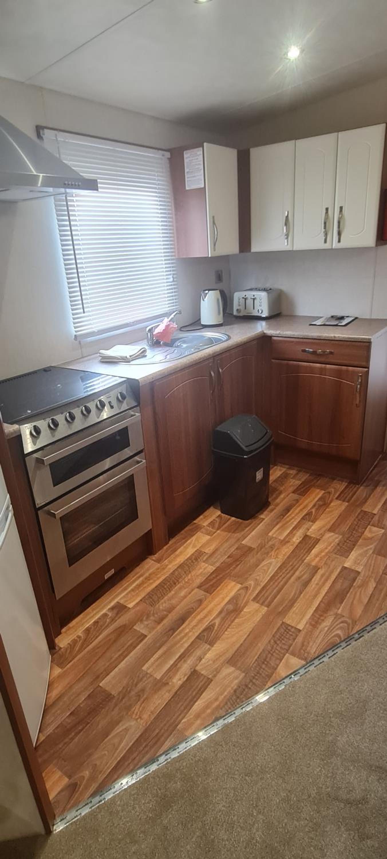 Mobile Home photo 2