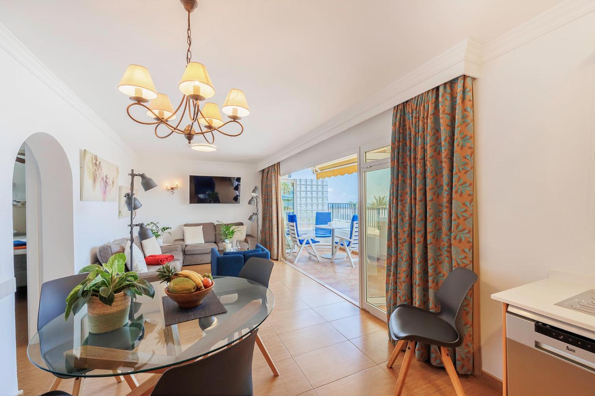 Colección Apartamento de Dos Dormitorios con Terraza