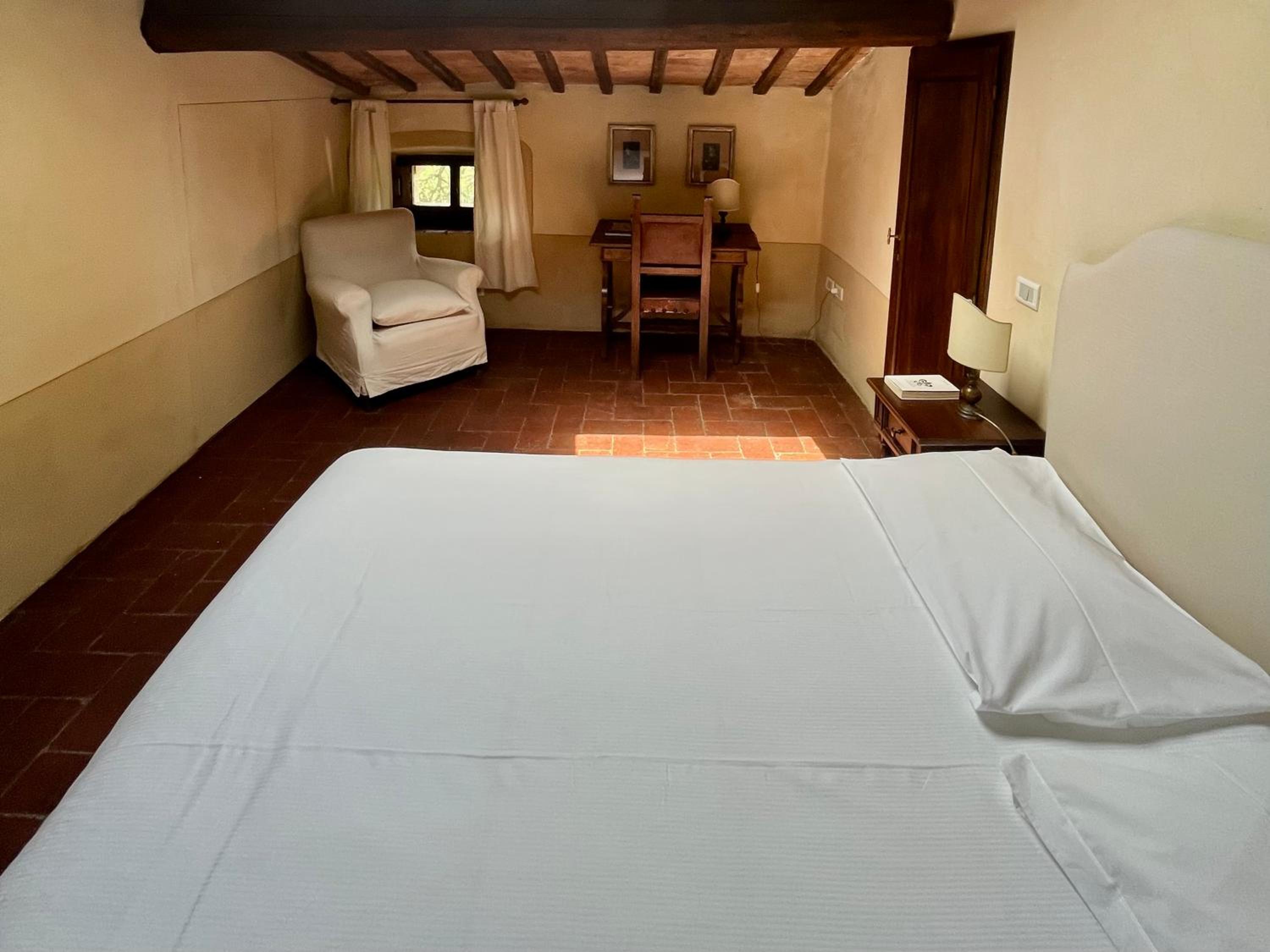 Deluxe Double Room with Bath photo 2