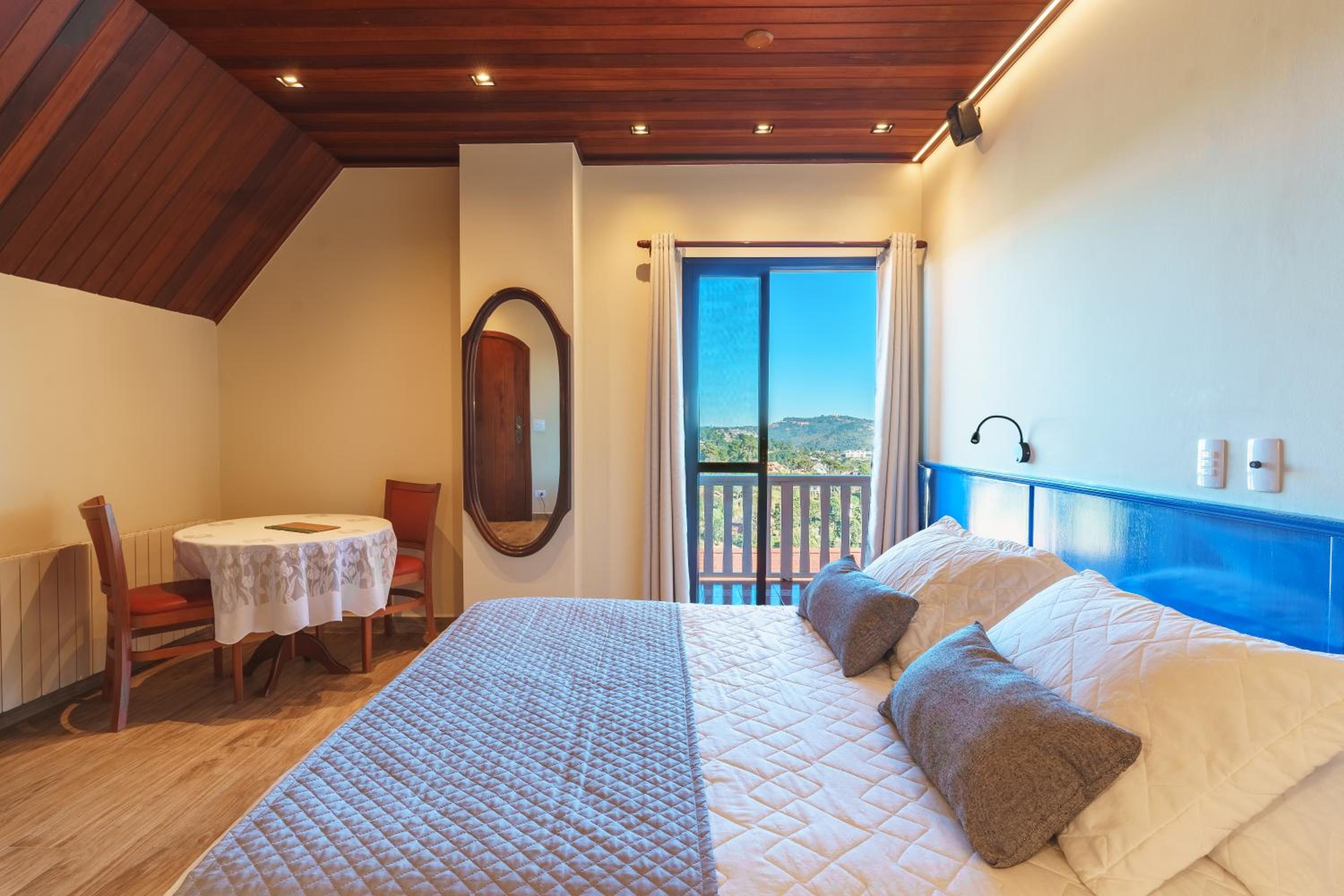 Luxury Room with Balcony - Chalet photo 2