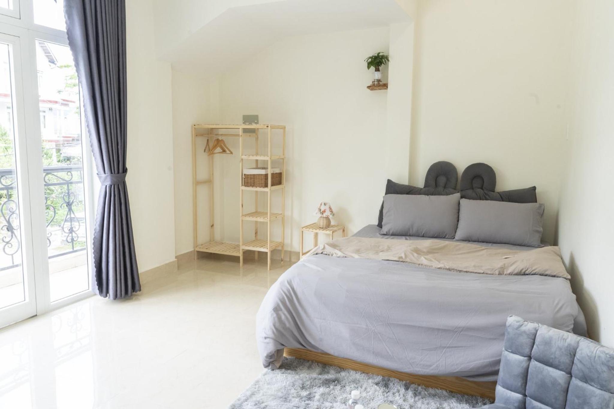 King Room With Balcony photo 2