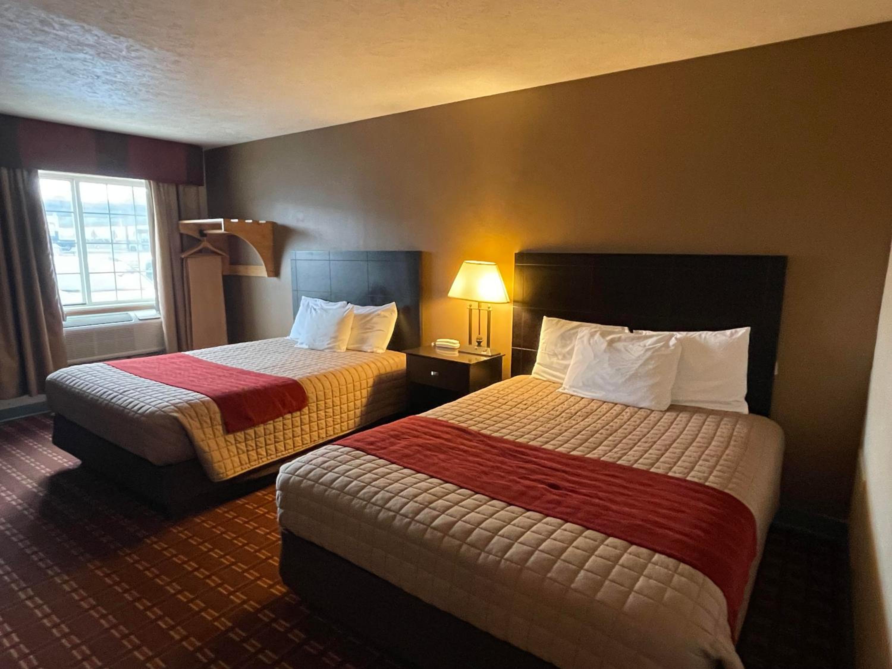 Queen Room with Two Queen Beds - Photo 1