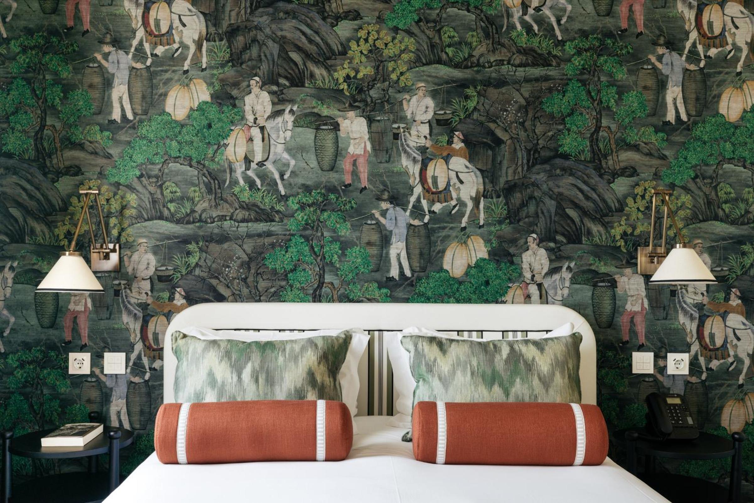 Deluxe Room - Photo 12
