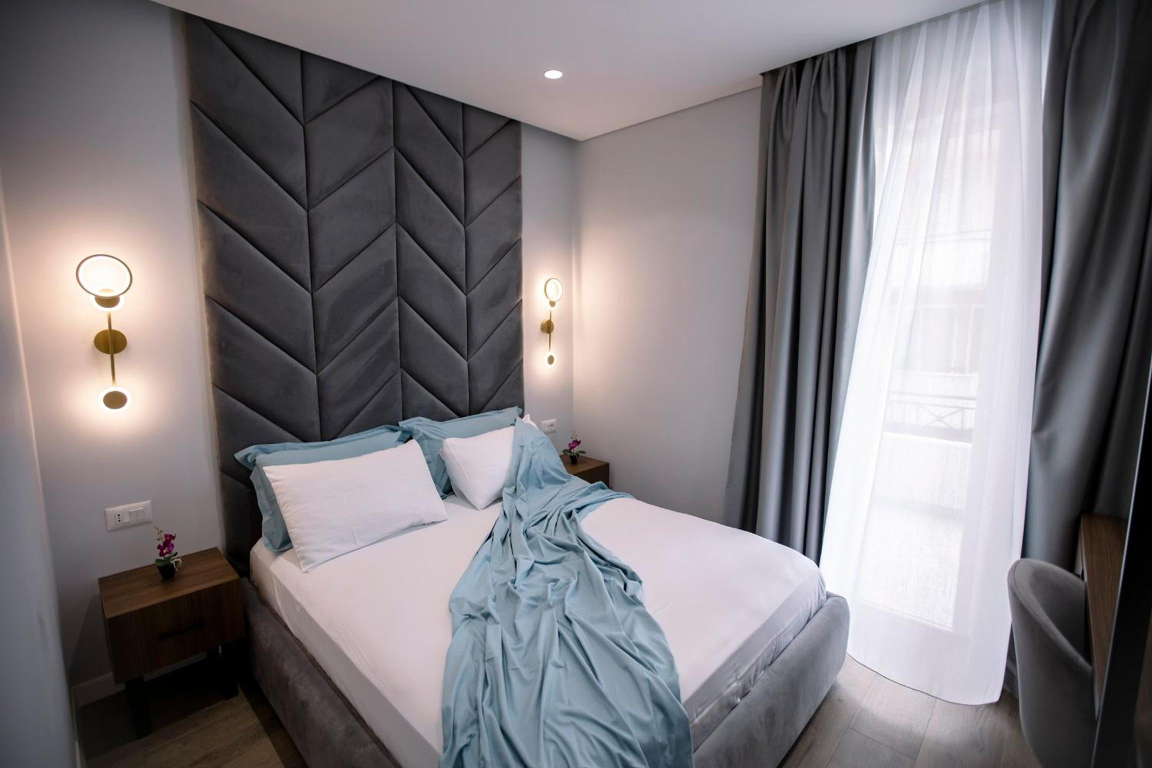 Queen Room