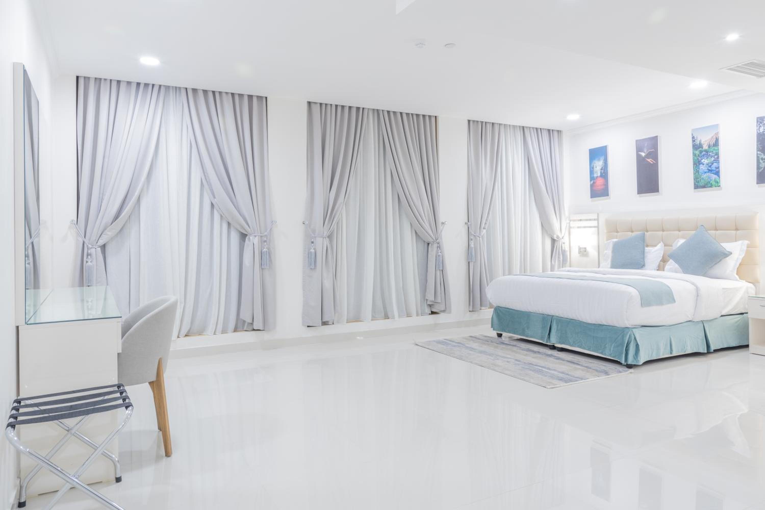 Two-Bedroom Apartment - Photo 9