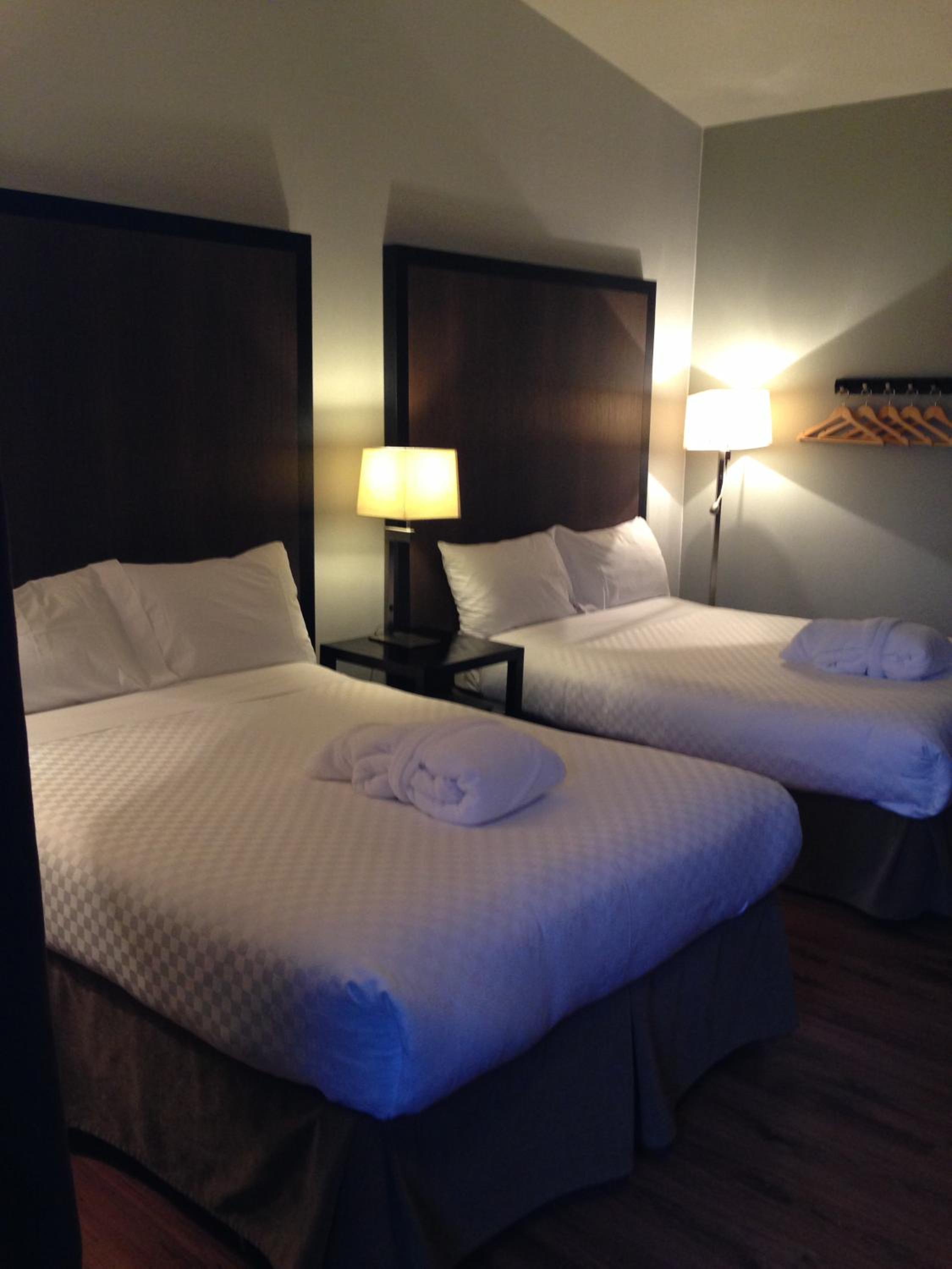 Double Room with Two Double Beds - Photo 14