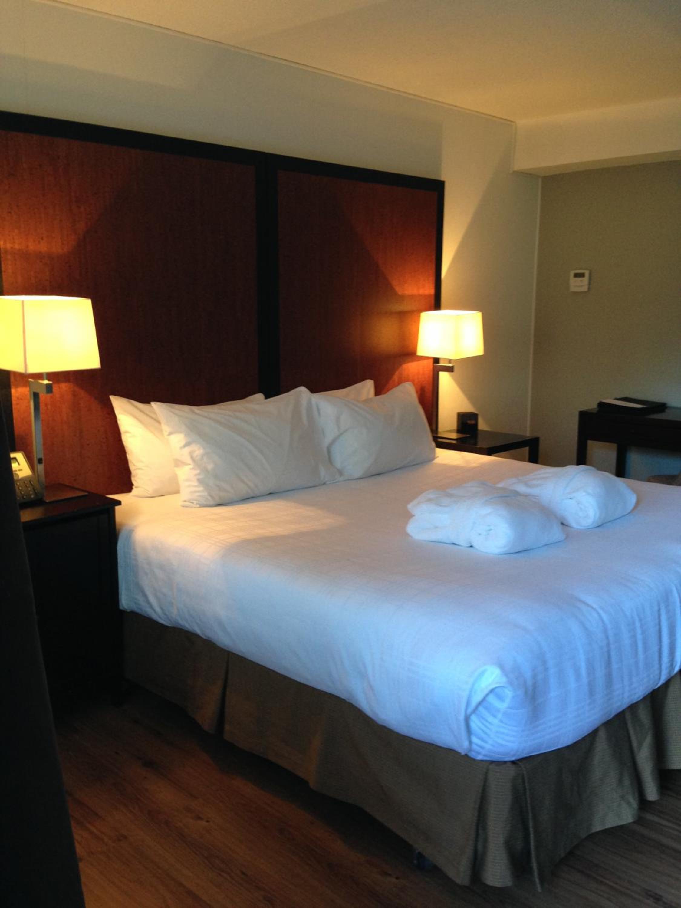 Queen Room - Photo 11