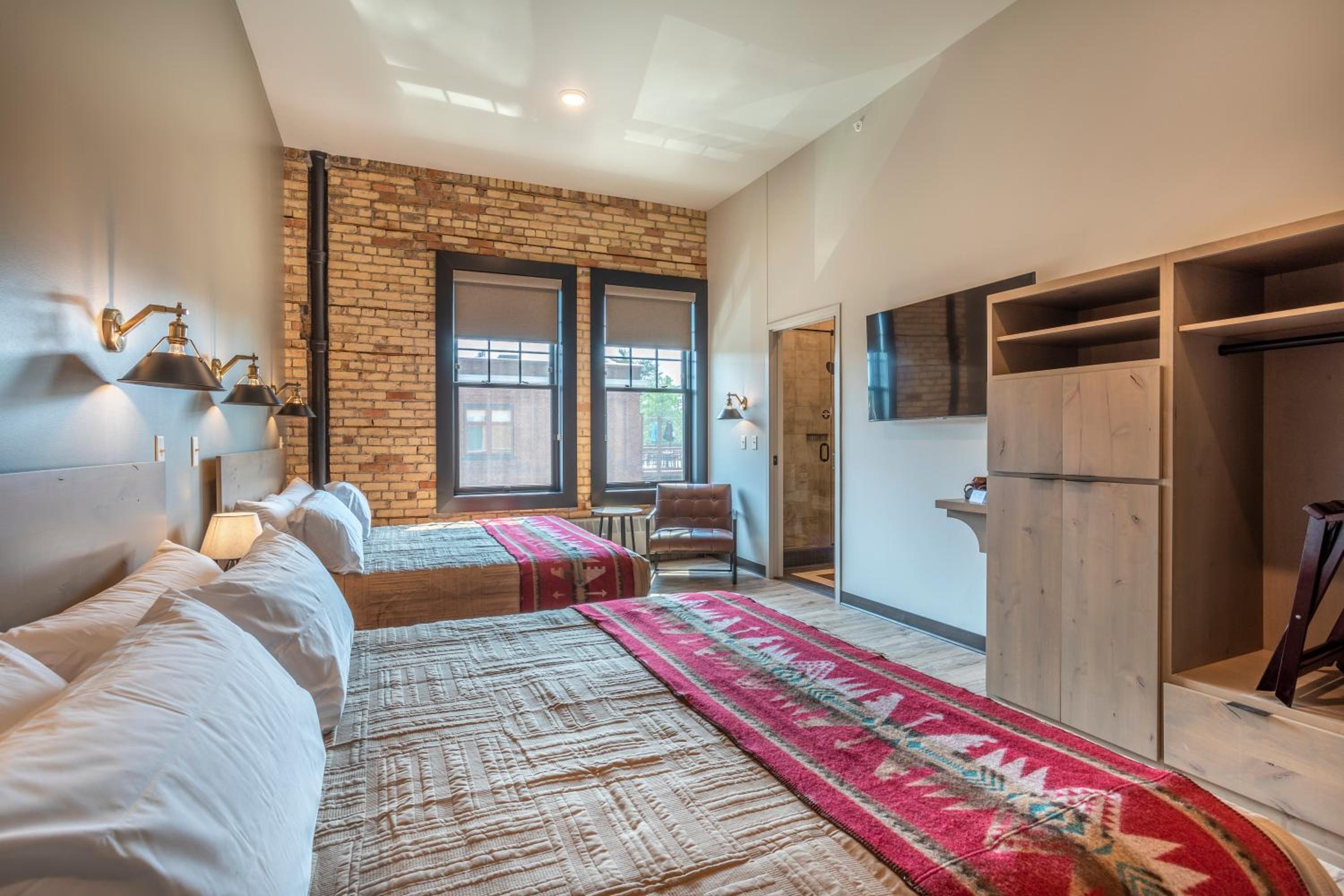 Room 12 @ 102 West Main Street