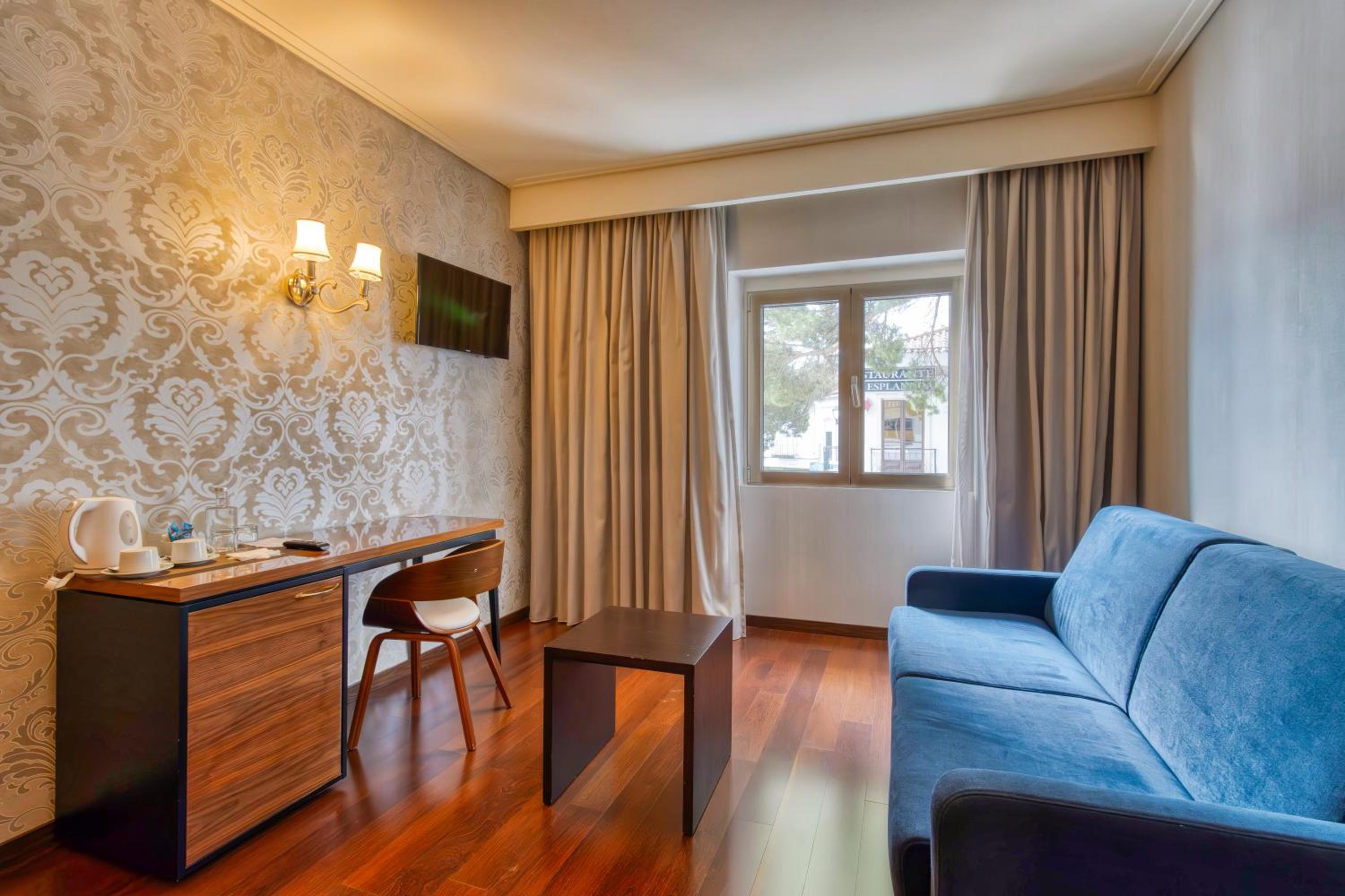 Suite - Photo 4