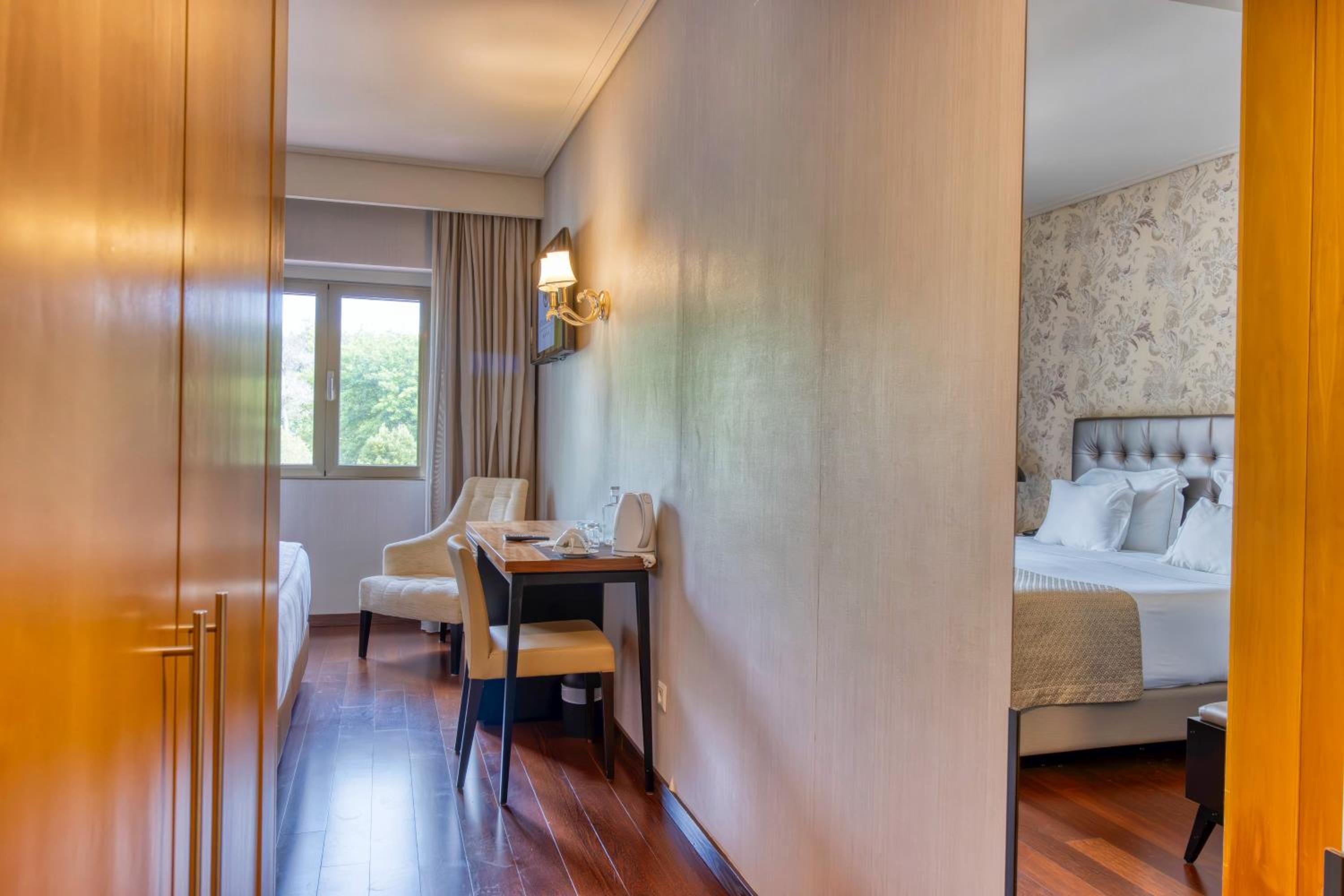 Double Room with Monastery View - Photo 2