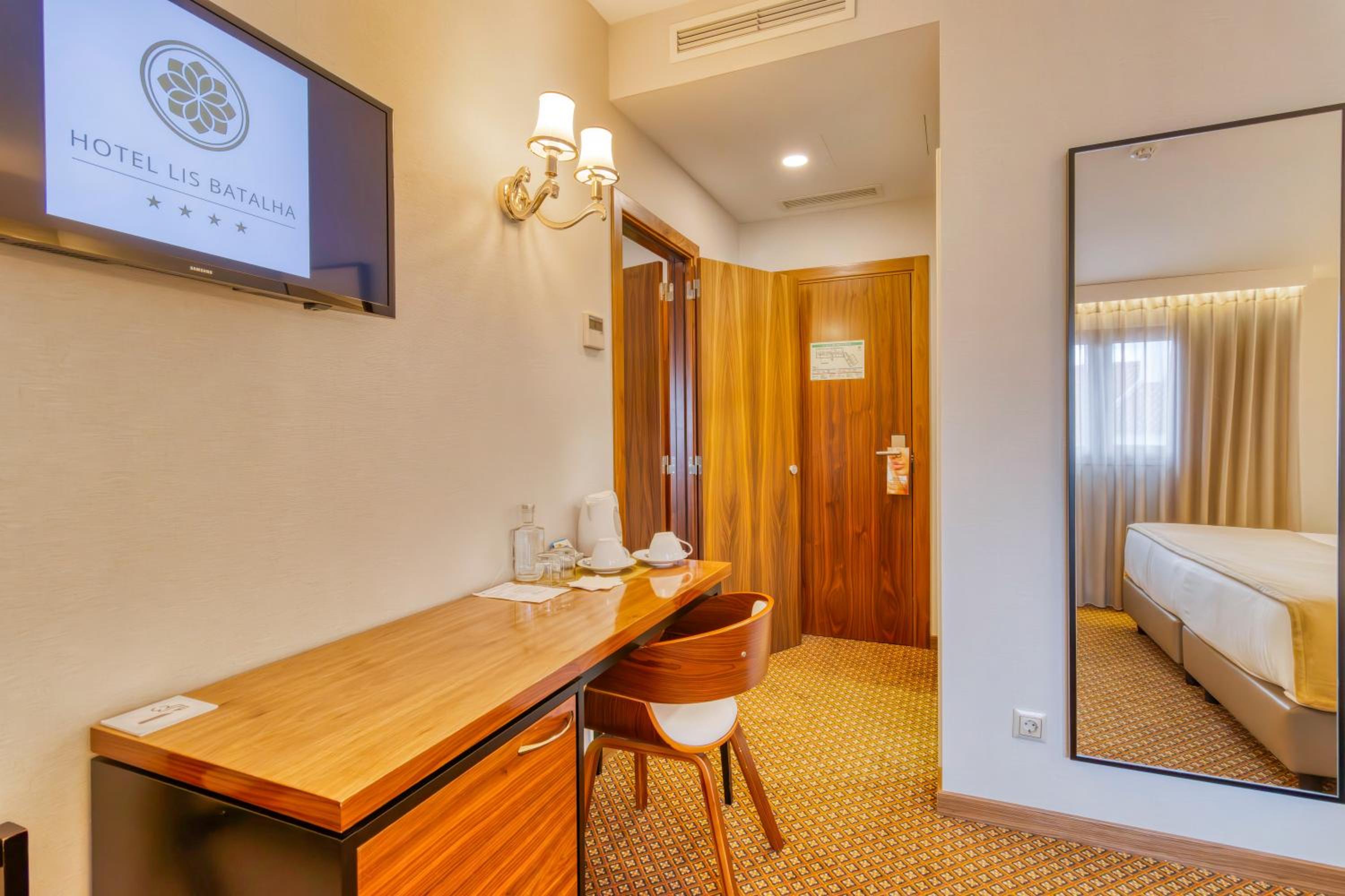 Deluxe Family Room - Photo 4