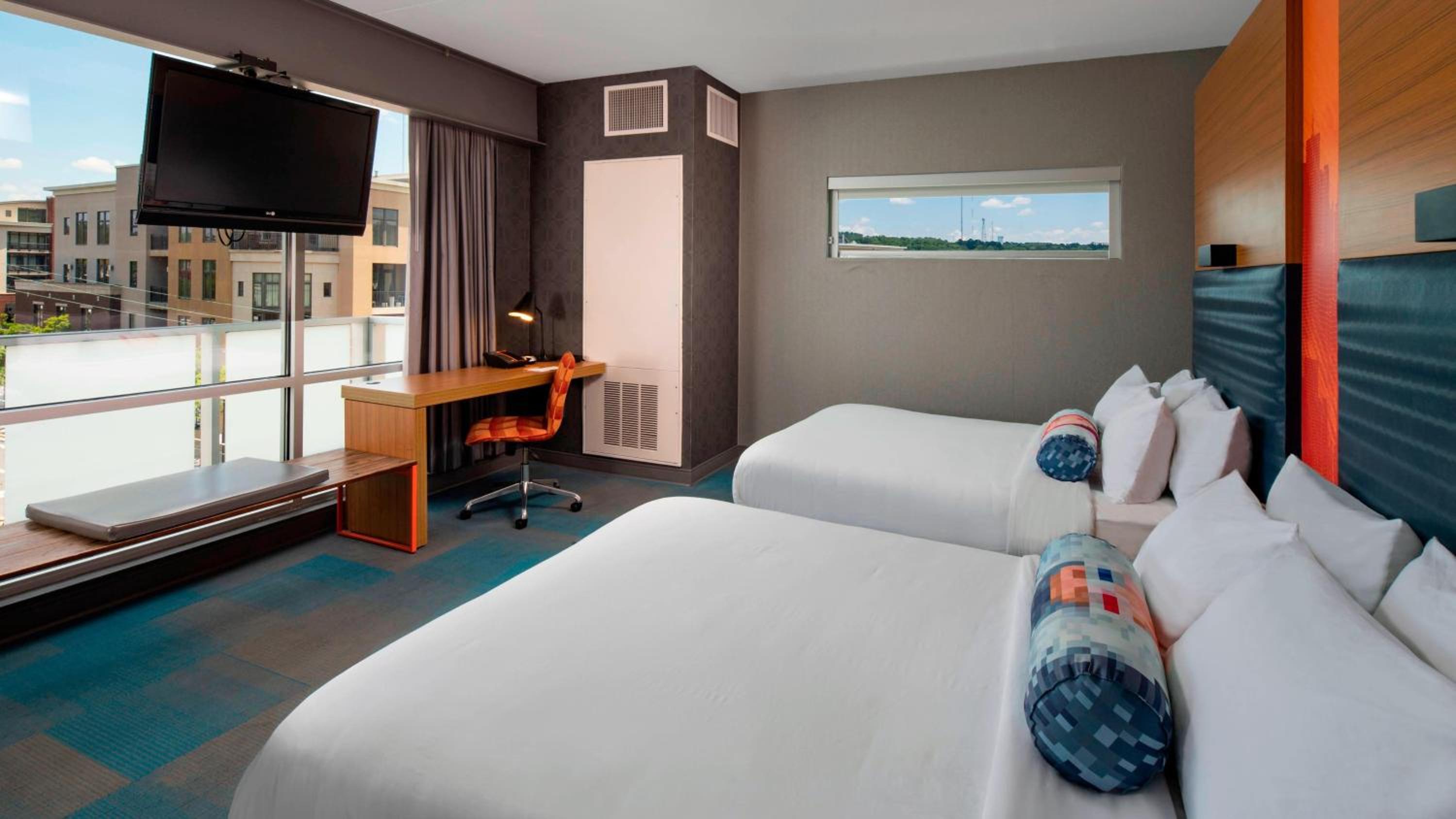 Aloft, Larger Guest room, 2 Queen, City view, Corner room photo 1