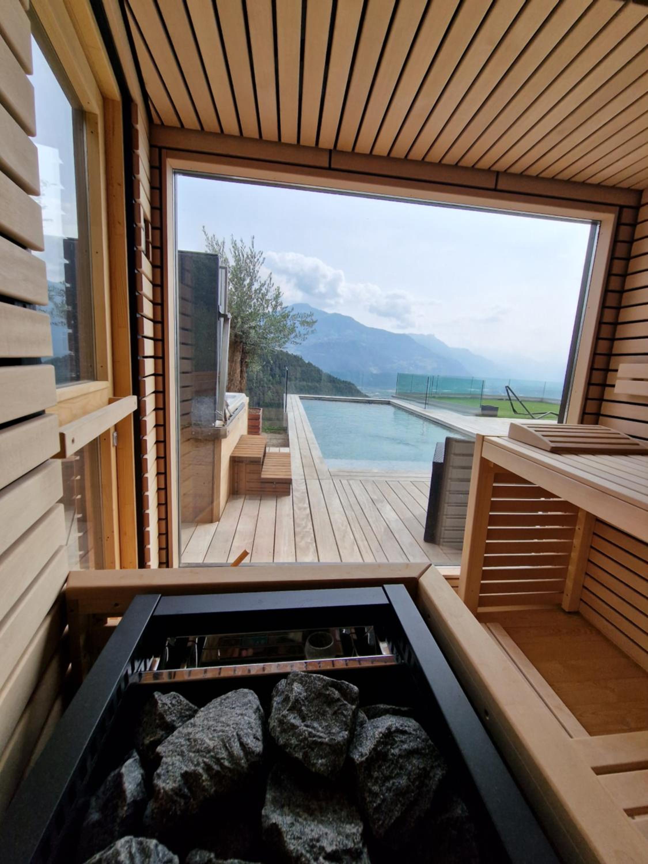 One-Bedroom Apartment with Balcony photo 2