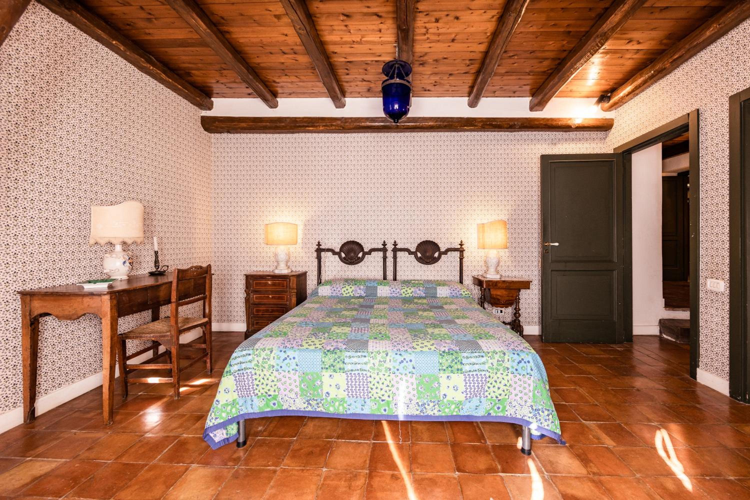 Deluxe Double Room With Shower