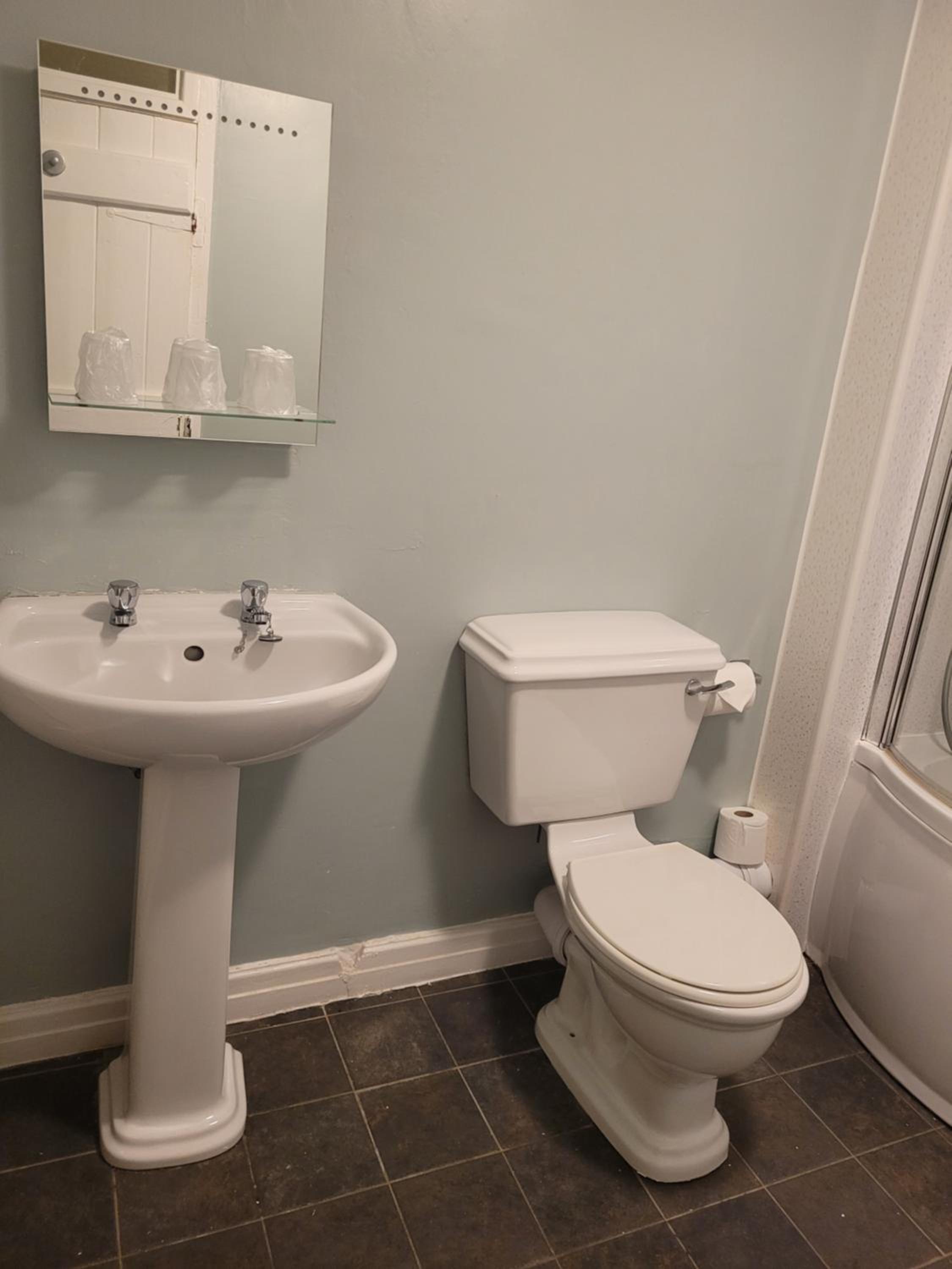 Family Room (2 Adults + 1 Child) photo 2