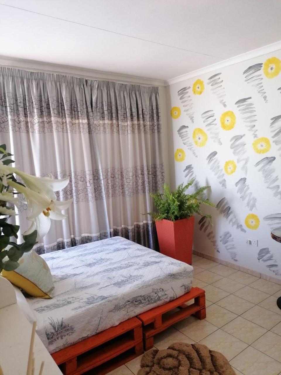 Three-Bedroom House photo 1