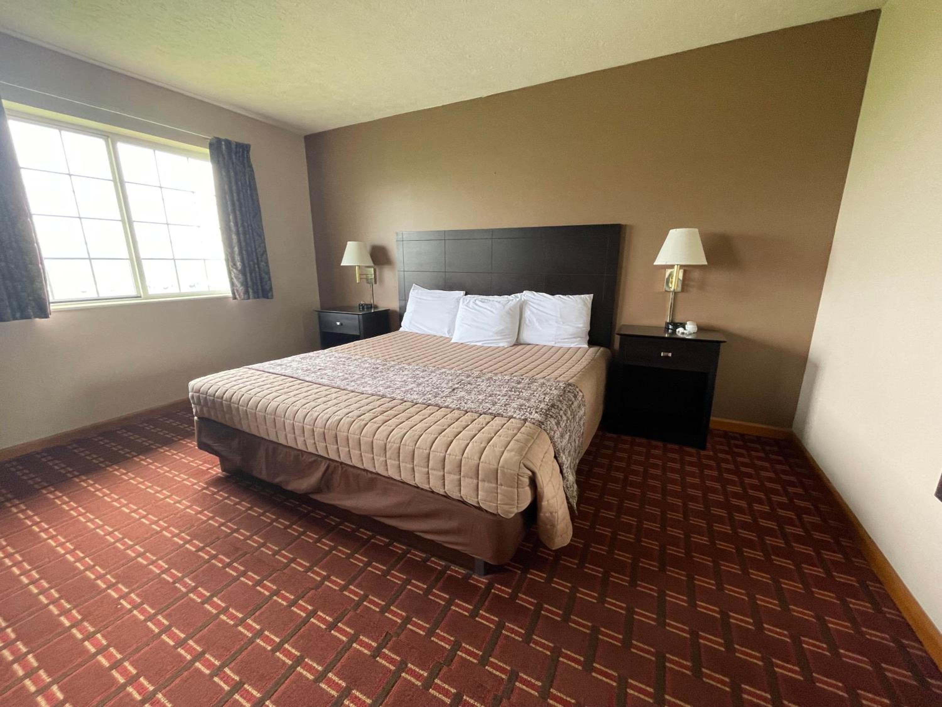 King Suite - Photo 4