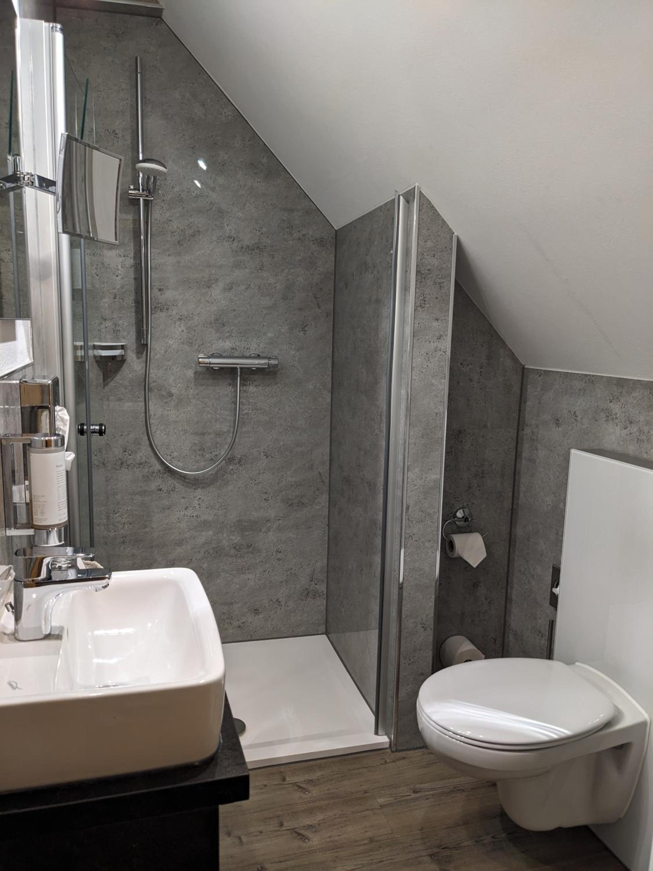 Single Room photo 3