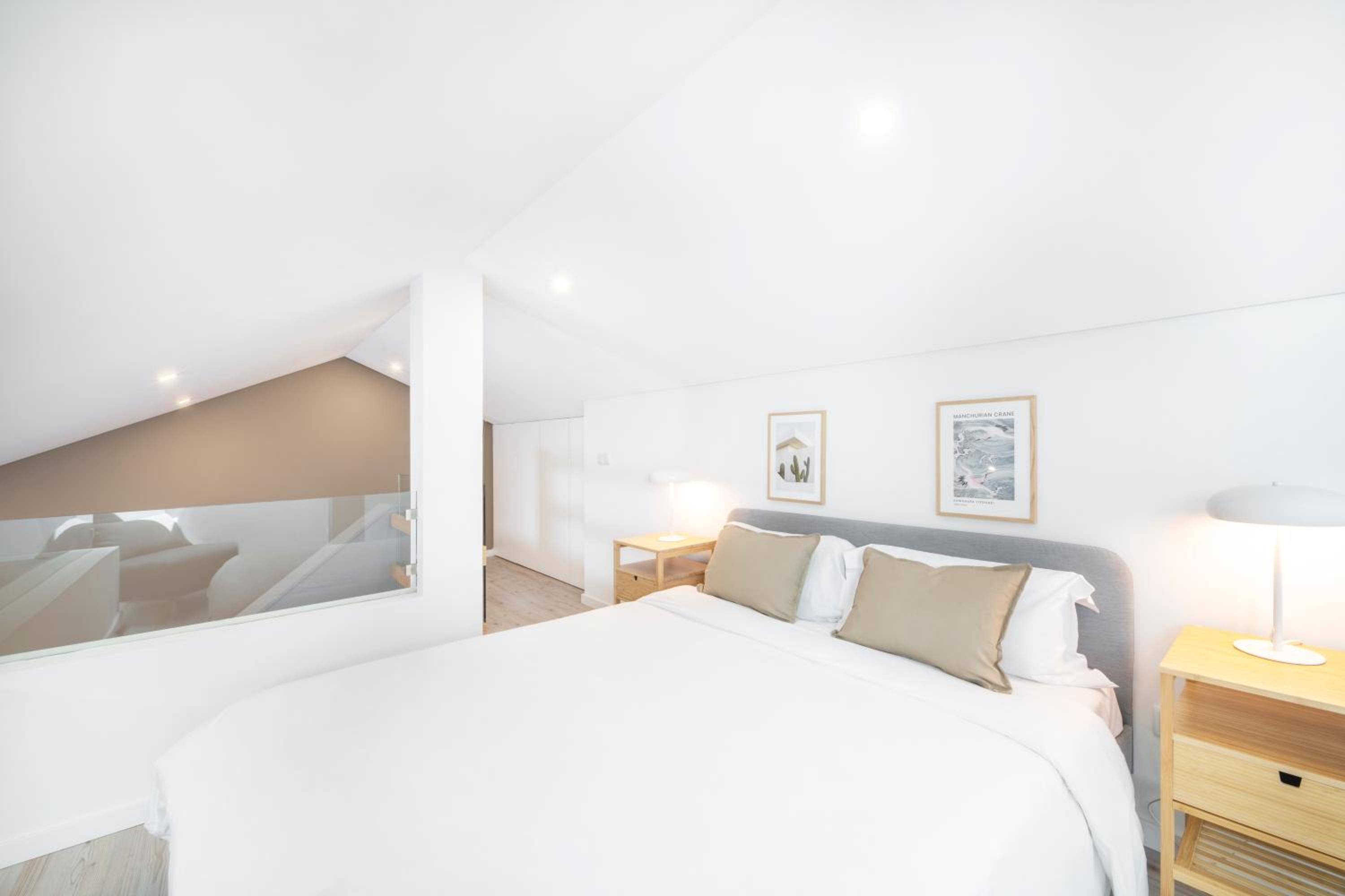 Duplex Suite - Photo 3