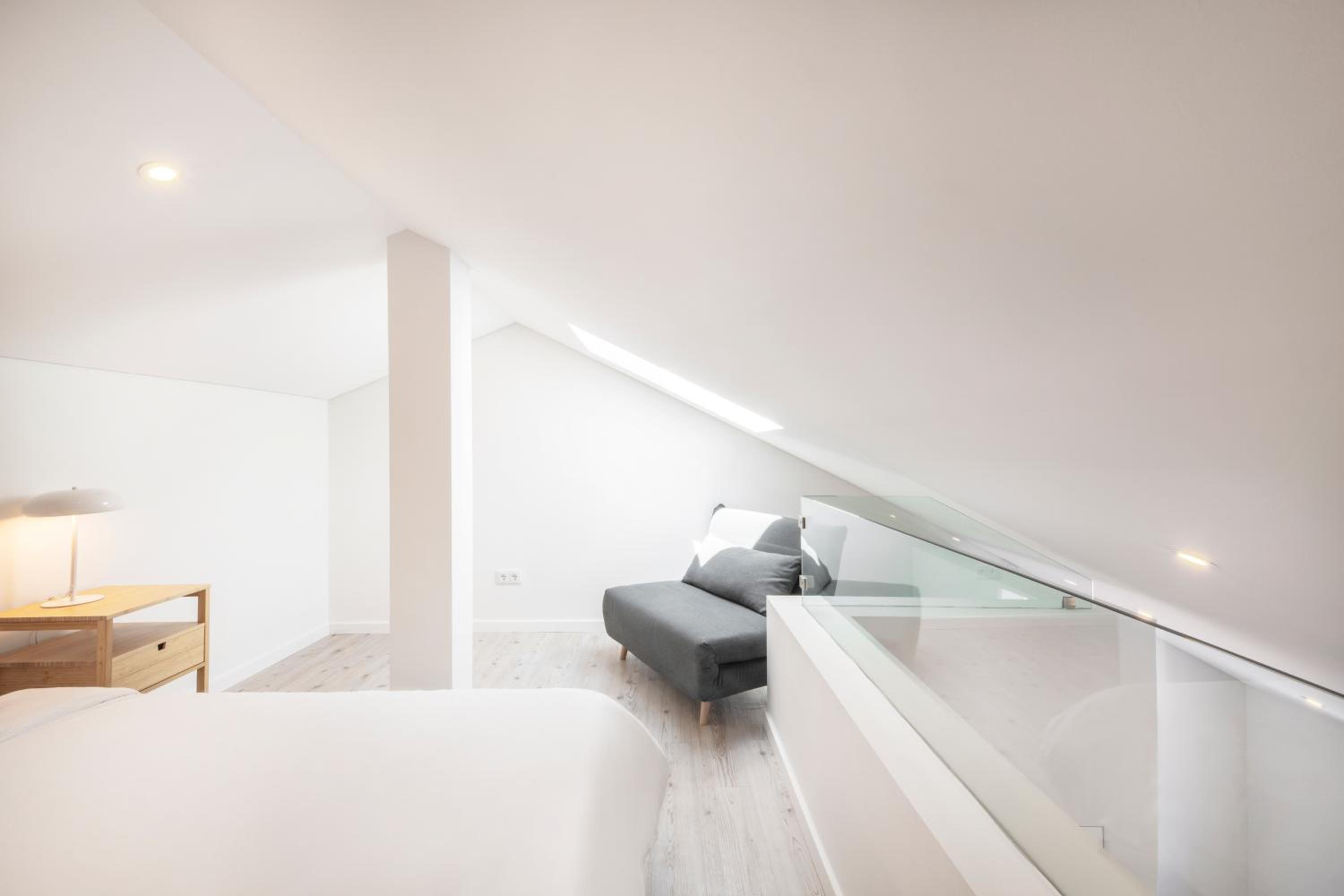 Duplex Suite - Photo 4