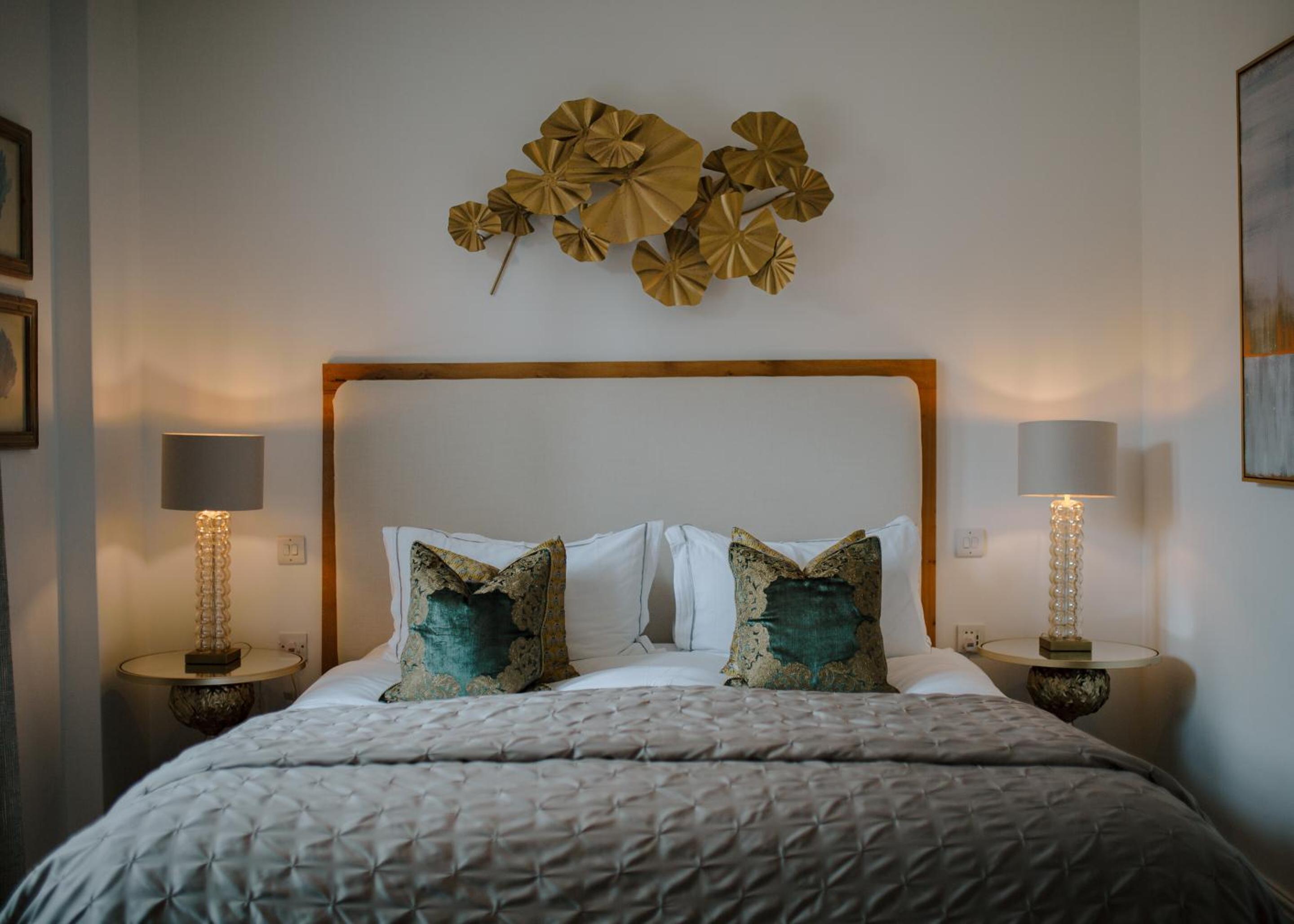 Standard King Room - Photo 3