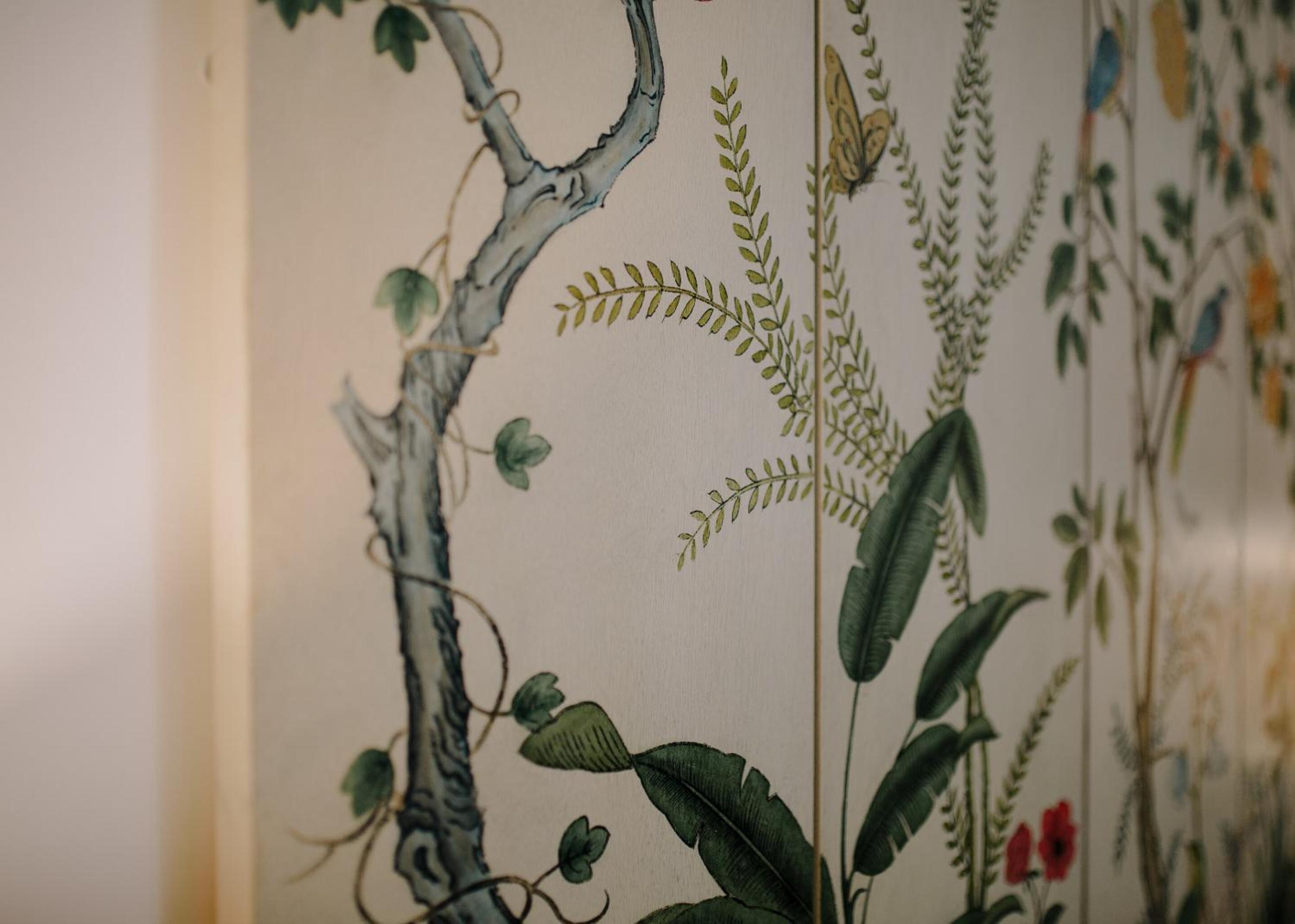 Superior King Room - Photo 3