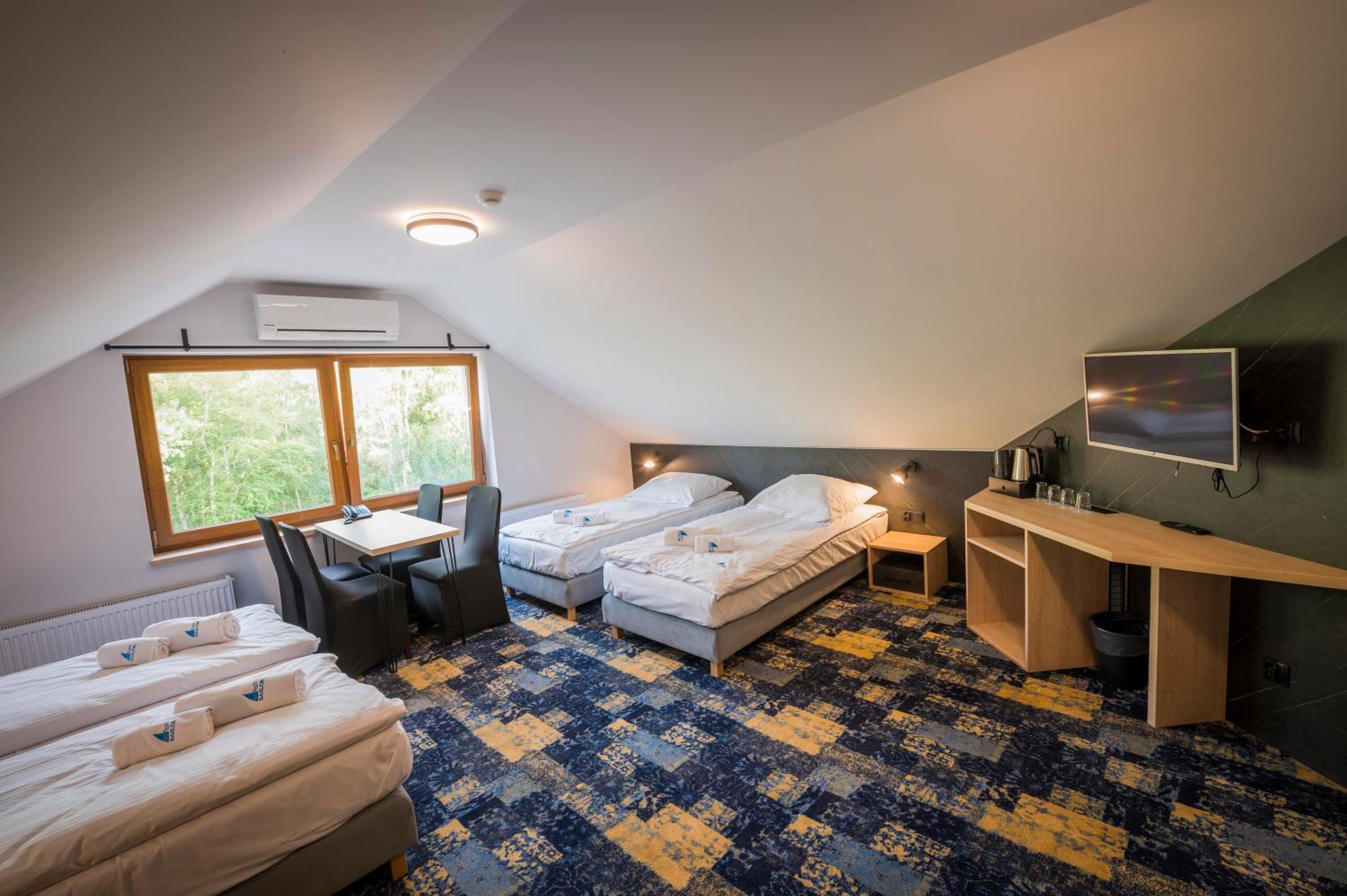 Premium Quadruple Room - Photo 2
