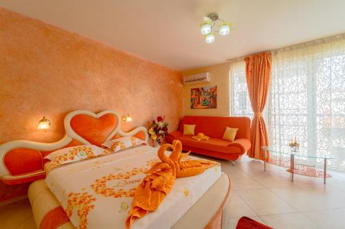 Deluxe Double Room with Balcony photo 1