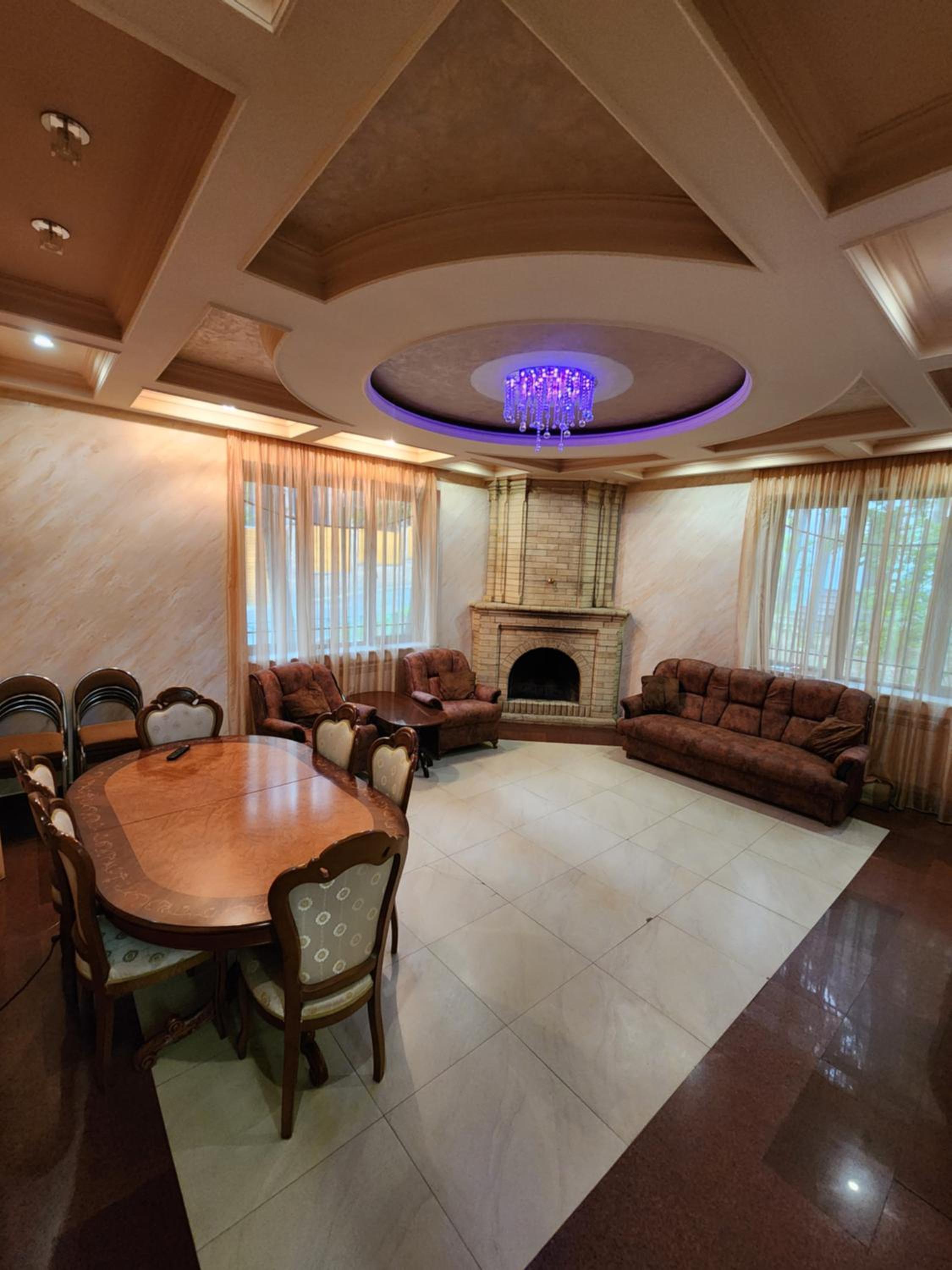 Villa photo 1