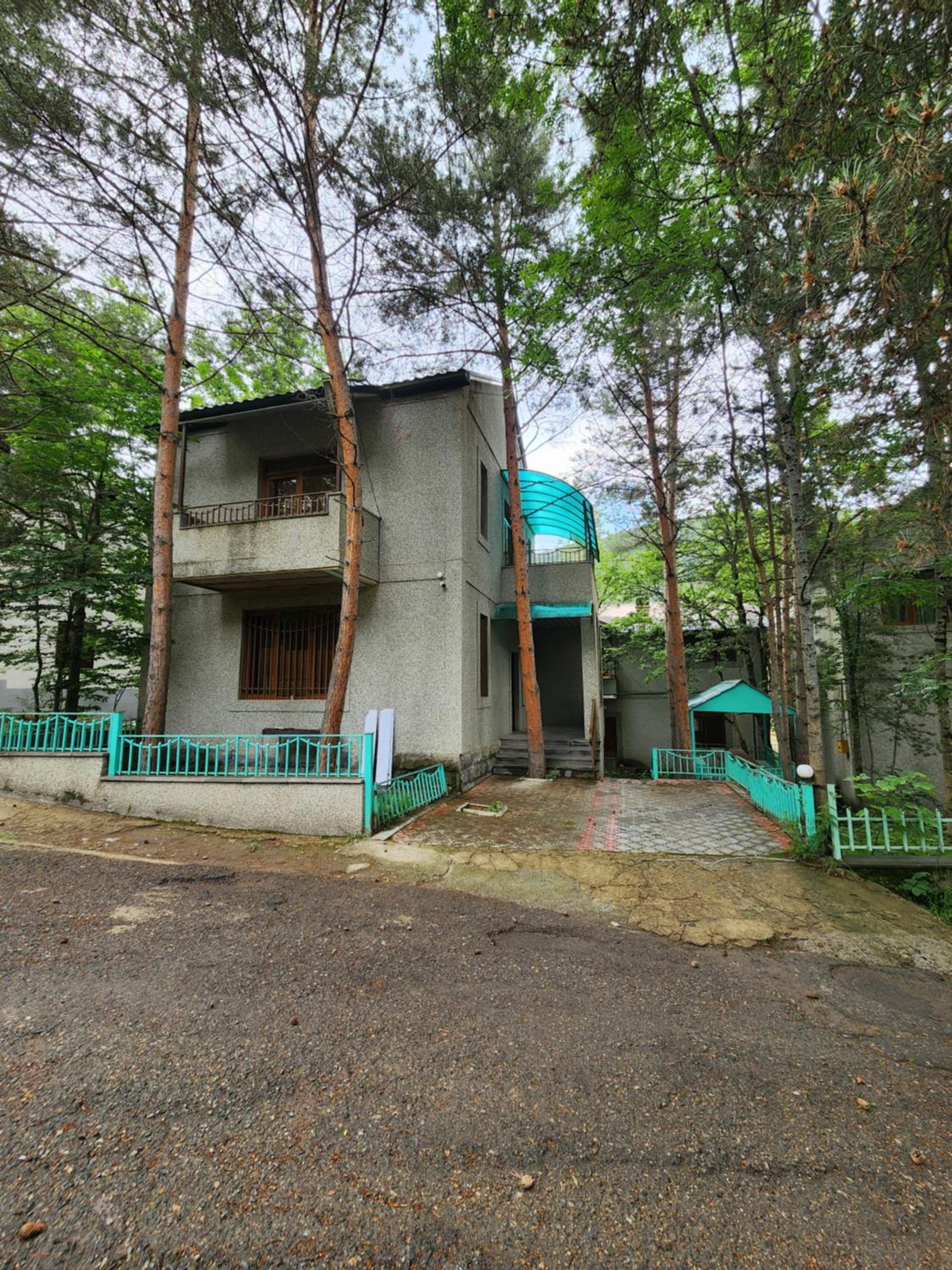 Villa photo 2