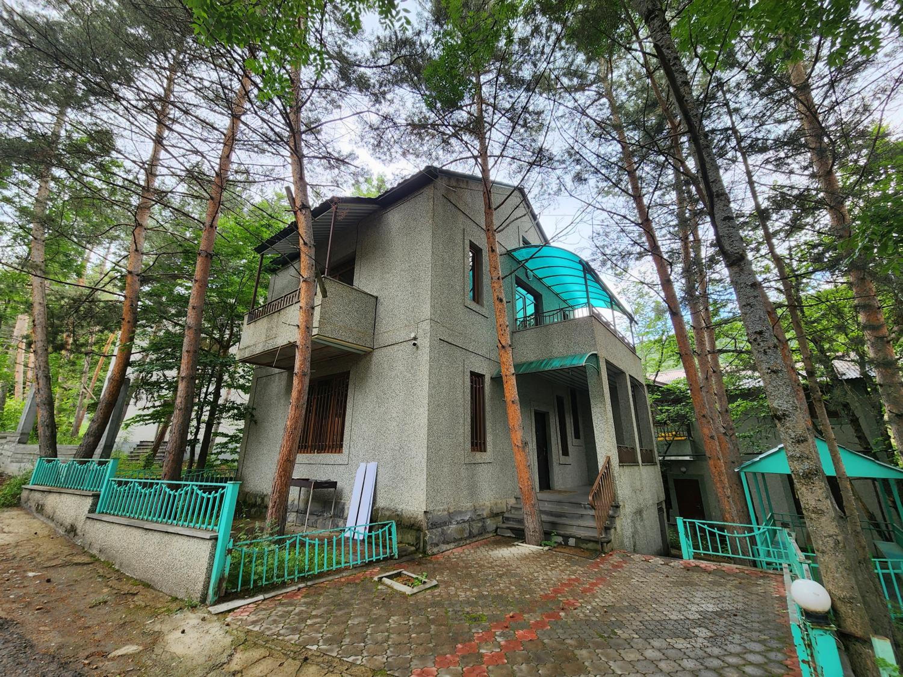 Villa photo 3