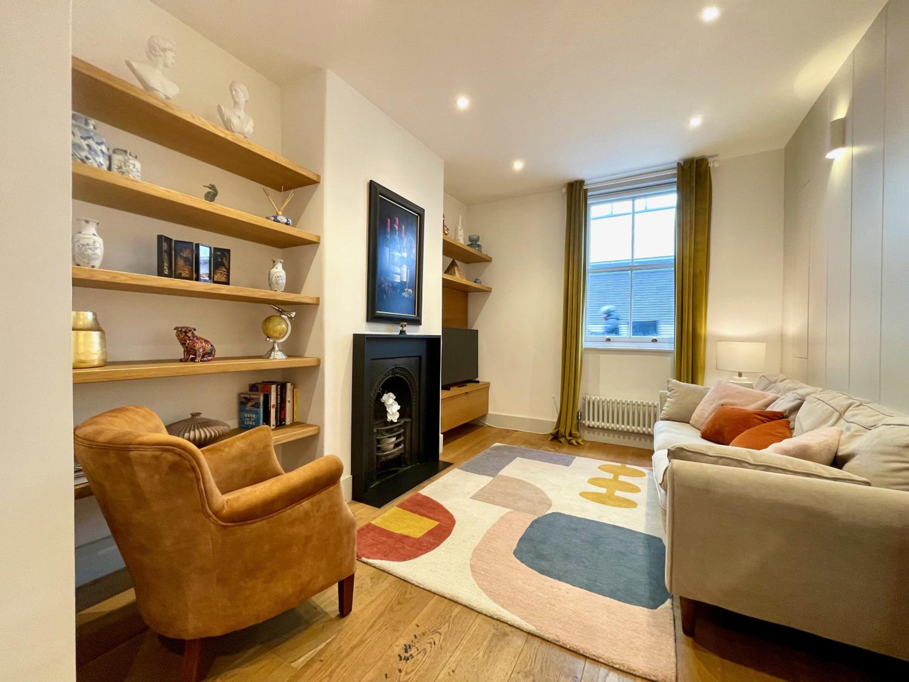 Two-Bedroom Townhouse photo 1