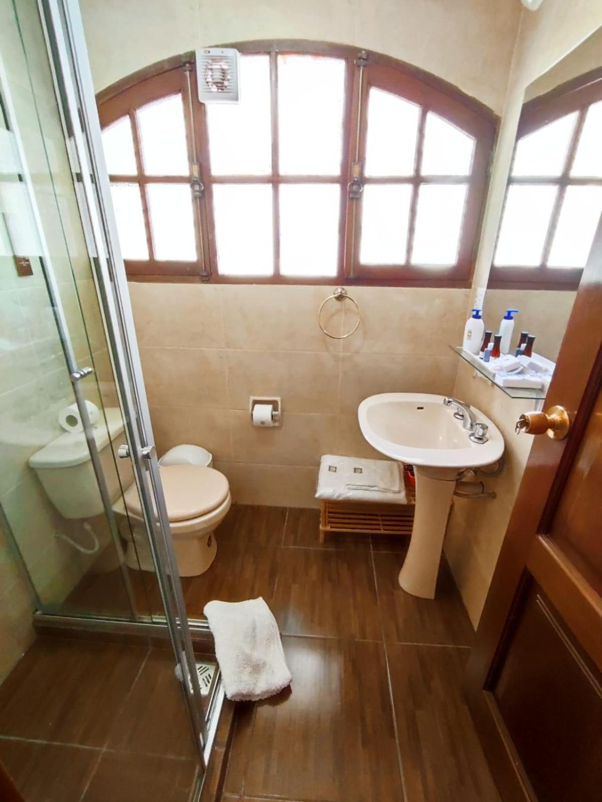 Deluxe Double Room with Shower photo 3