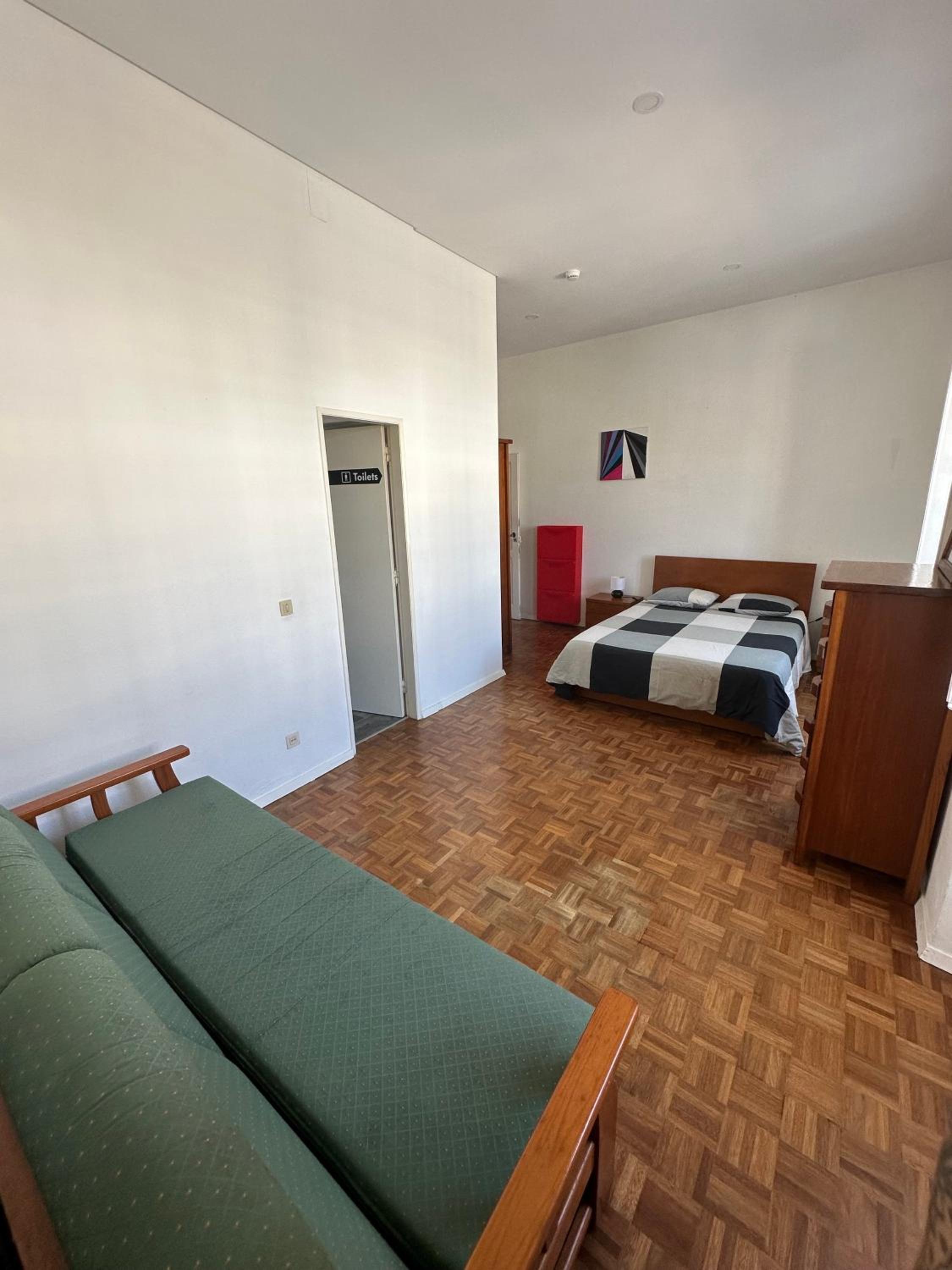 Large Double Room photo 1