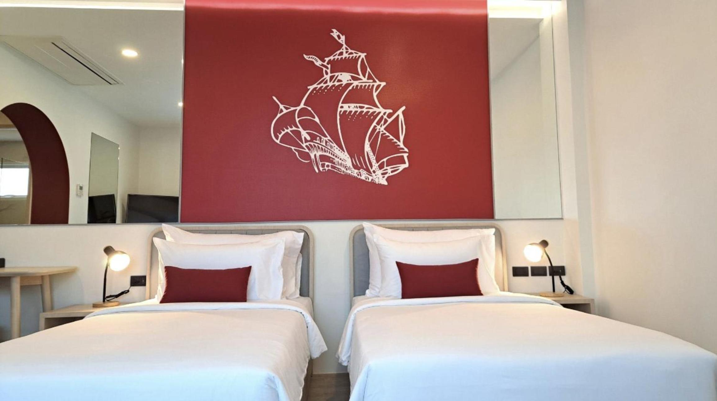 Superior Twin Room - Photo 4