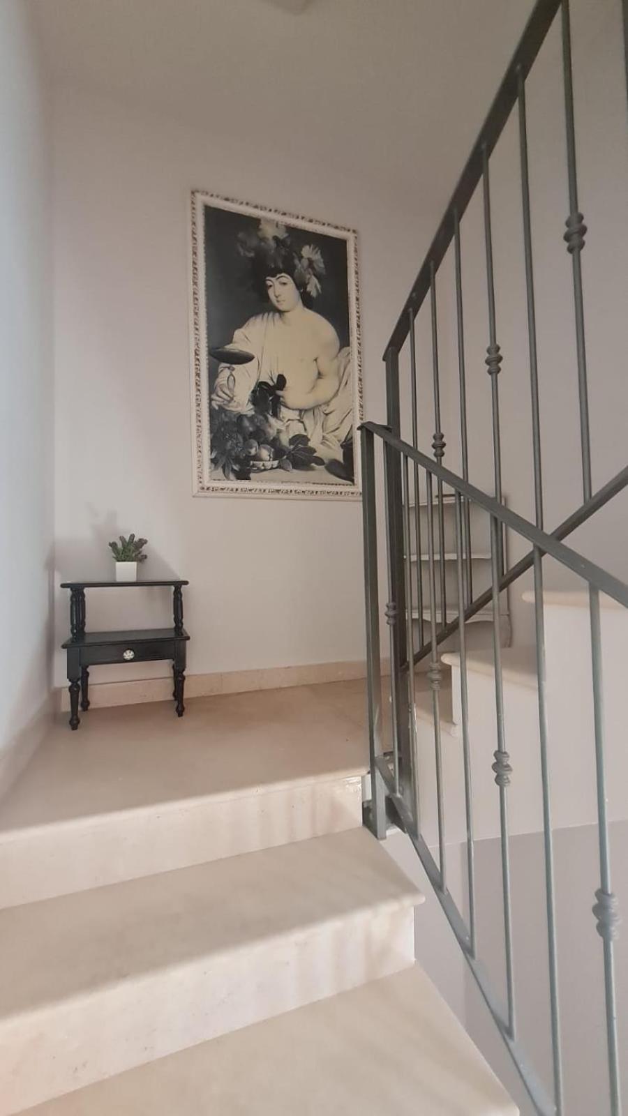 Studio Apartment photo 3