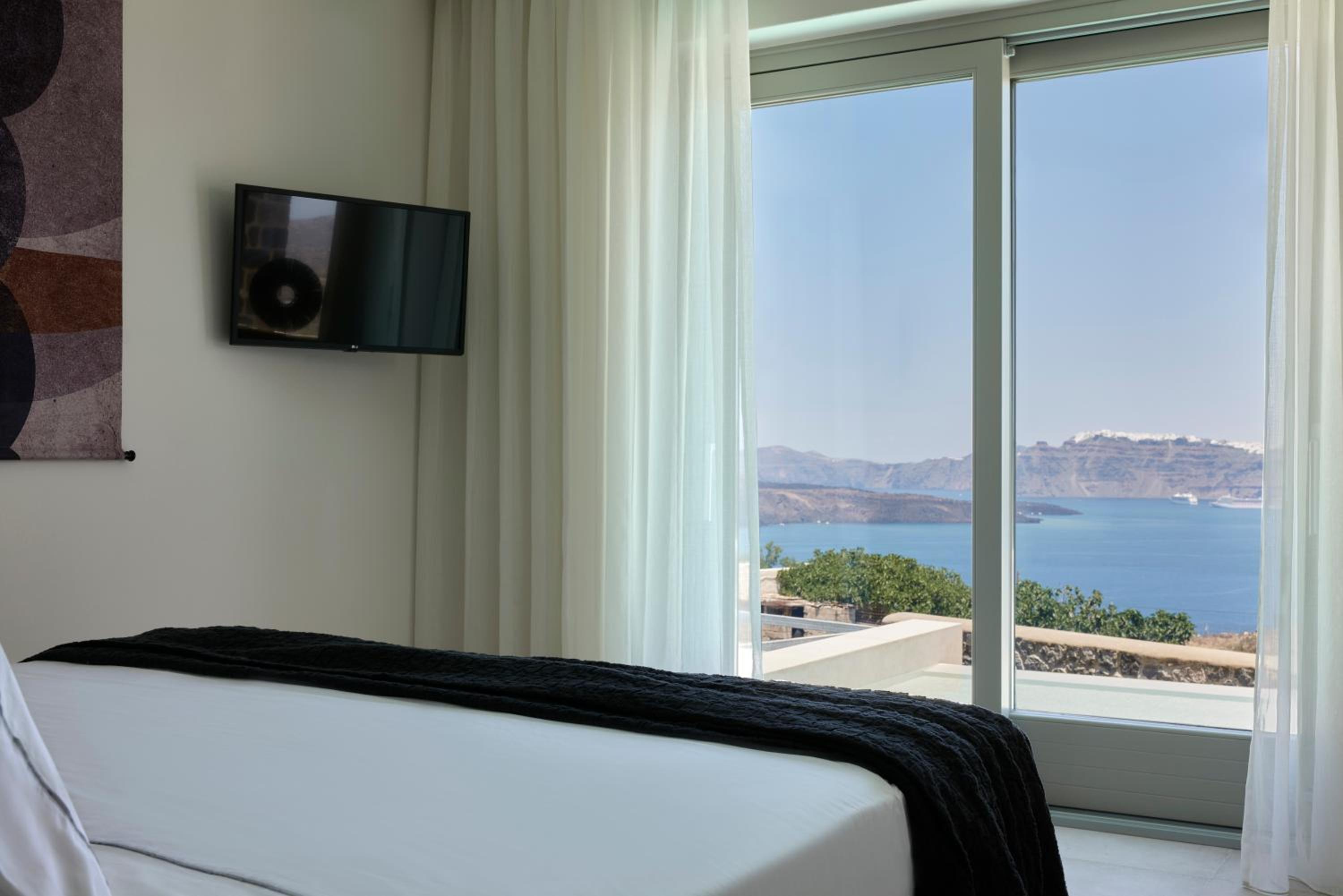 Family Suite Sea View with Private Pool - Photo 8