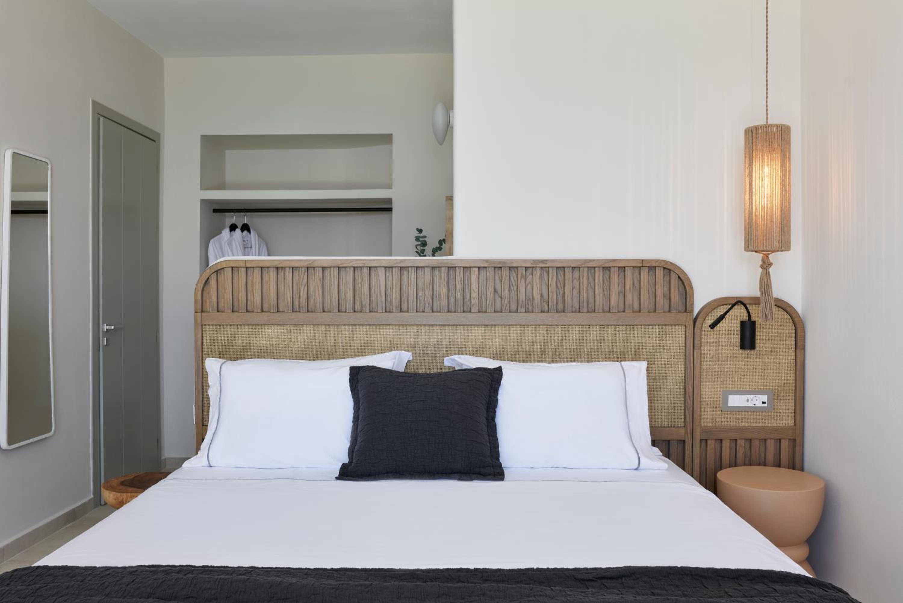 Family Suite Sea View with Private Pool - Photo 3