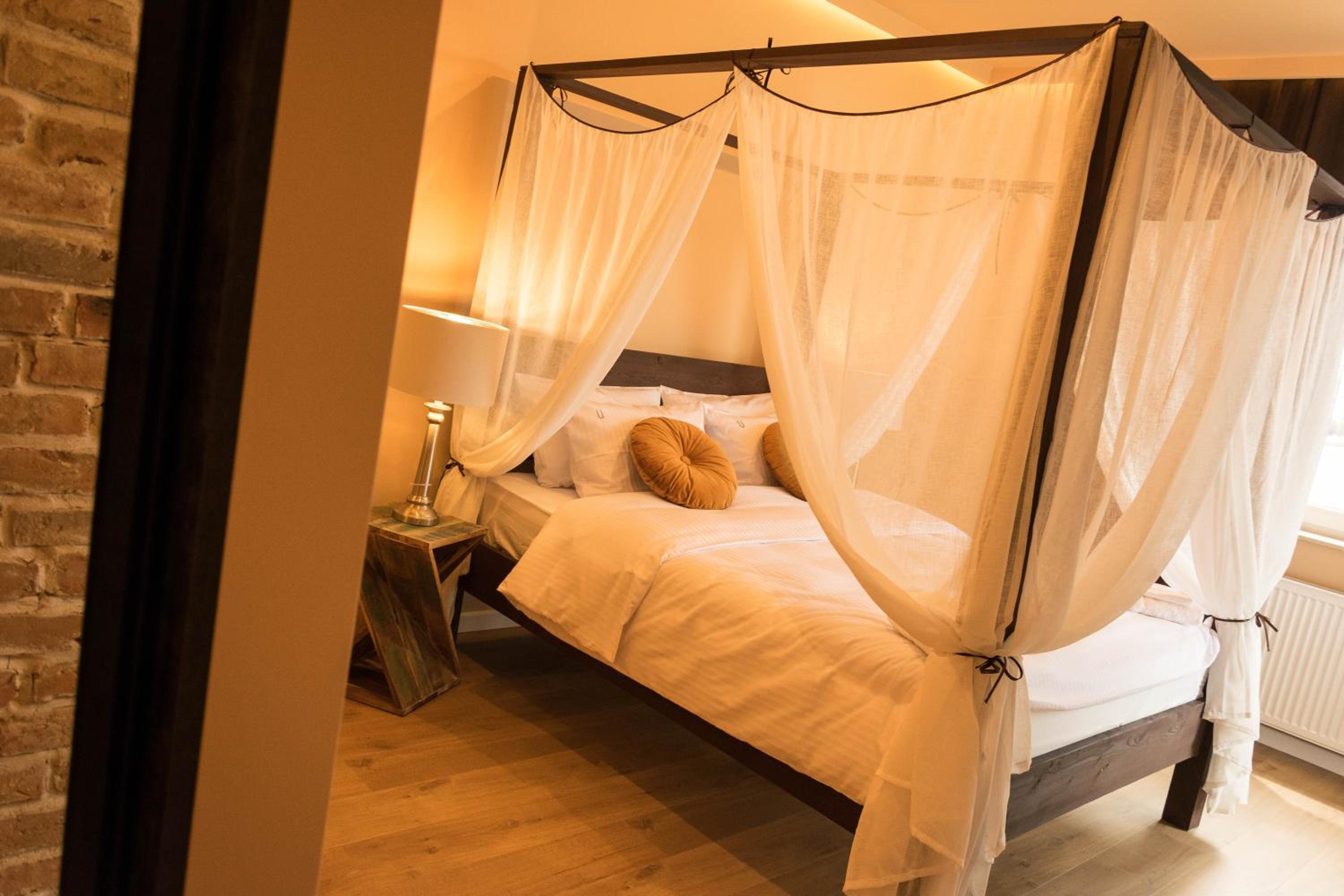 Family Junior Suite - Photo 8