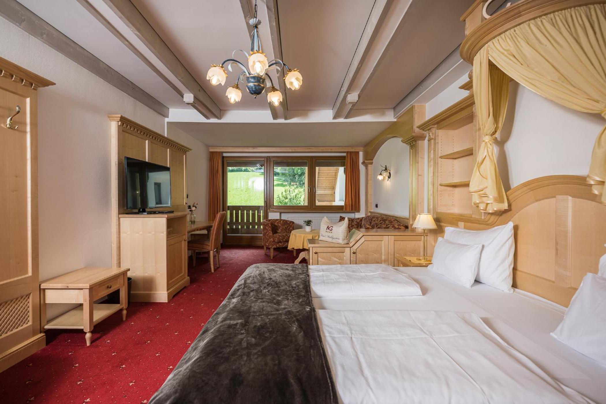 Junior Suite with Balcony photo 3