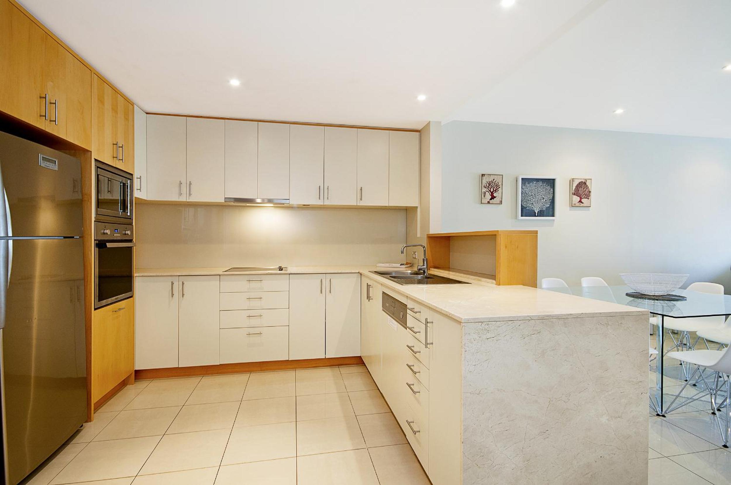 Three-Bedroom Apartment with River View photo 3