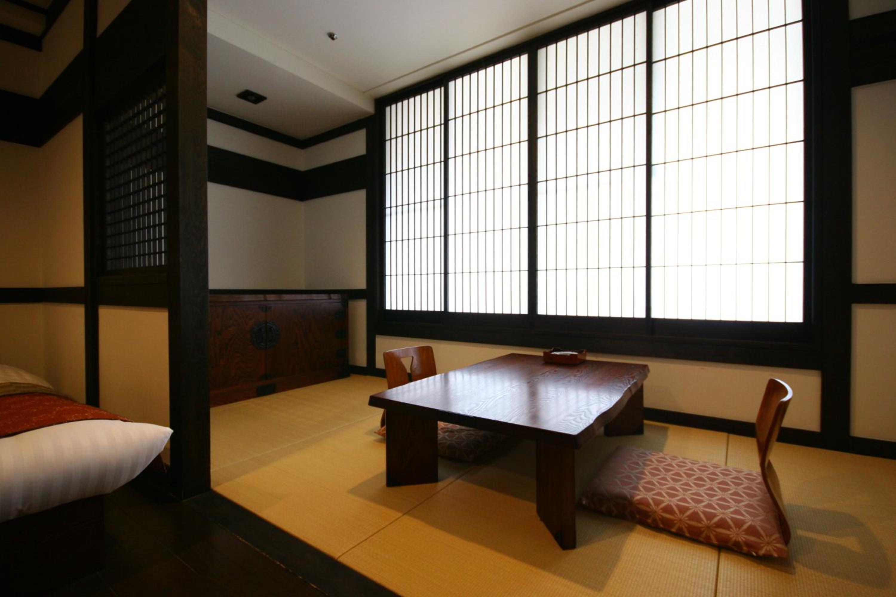 Twin Room - Non-Smoking - Photo 2